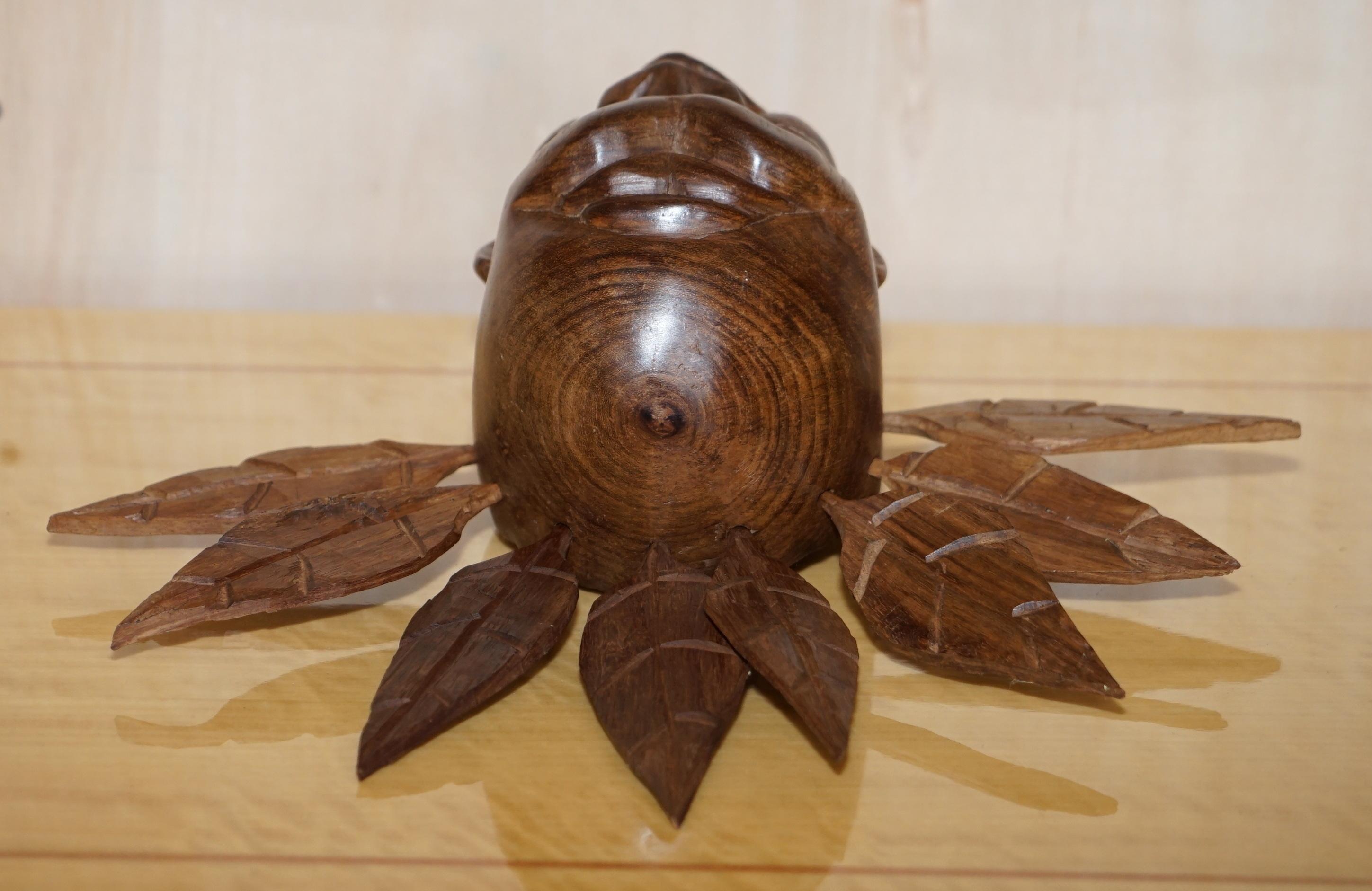 Cabeza de Madera Tallada Vintage con Plumas Extraíbles, Tallada de una sola Fresa en venta 1