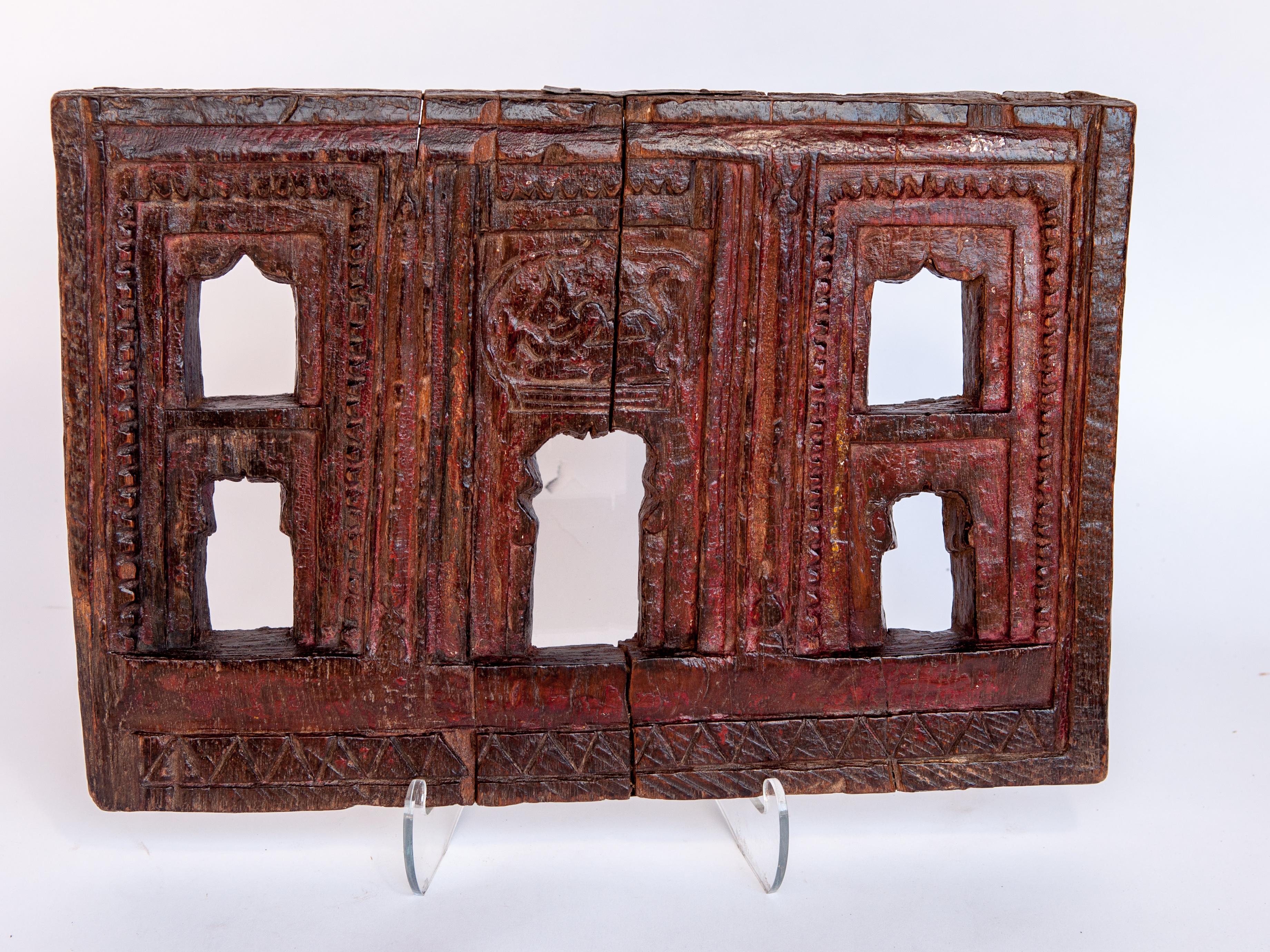 Vintage Carved Wooden Votive or Picture Frame, Mid-20th Century, India 7