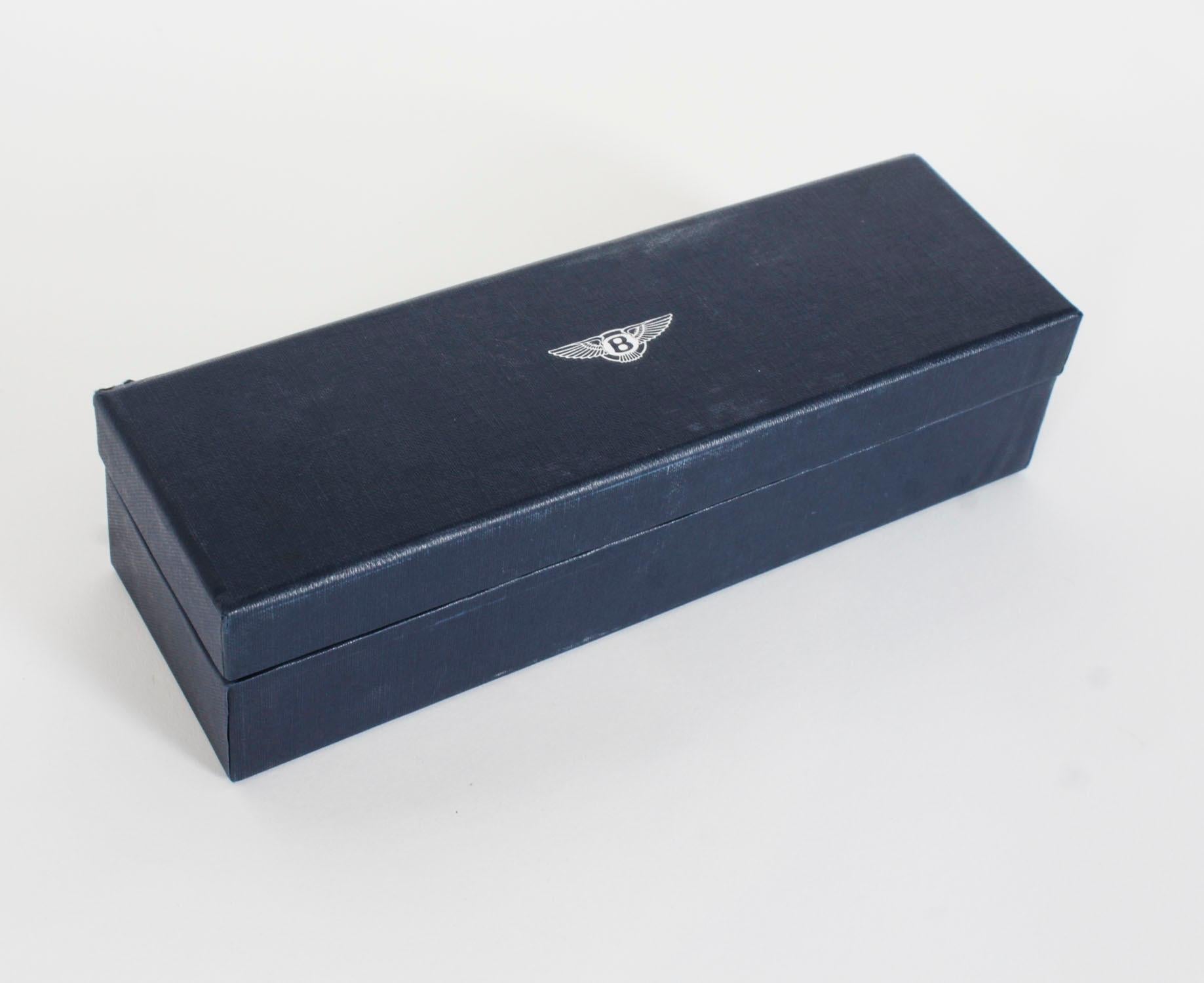 Coupe-papier vintage Bentley à double aiguille en chrome de la fin du 20e siècle Bon état - En vente à London, GB