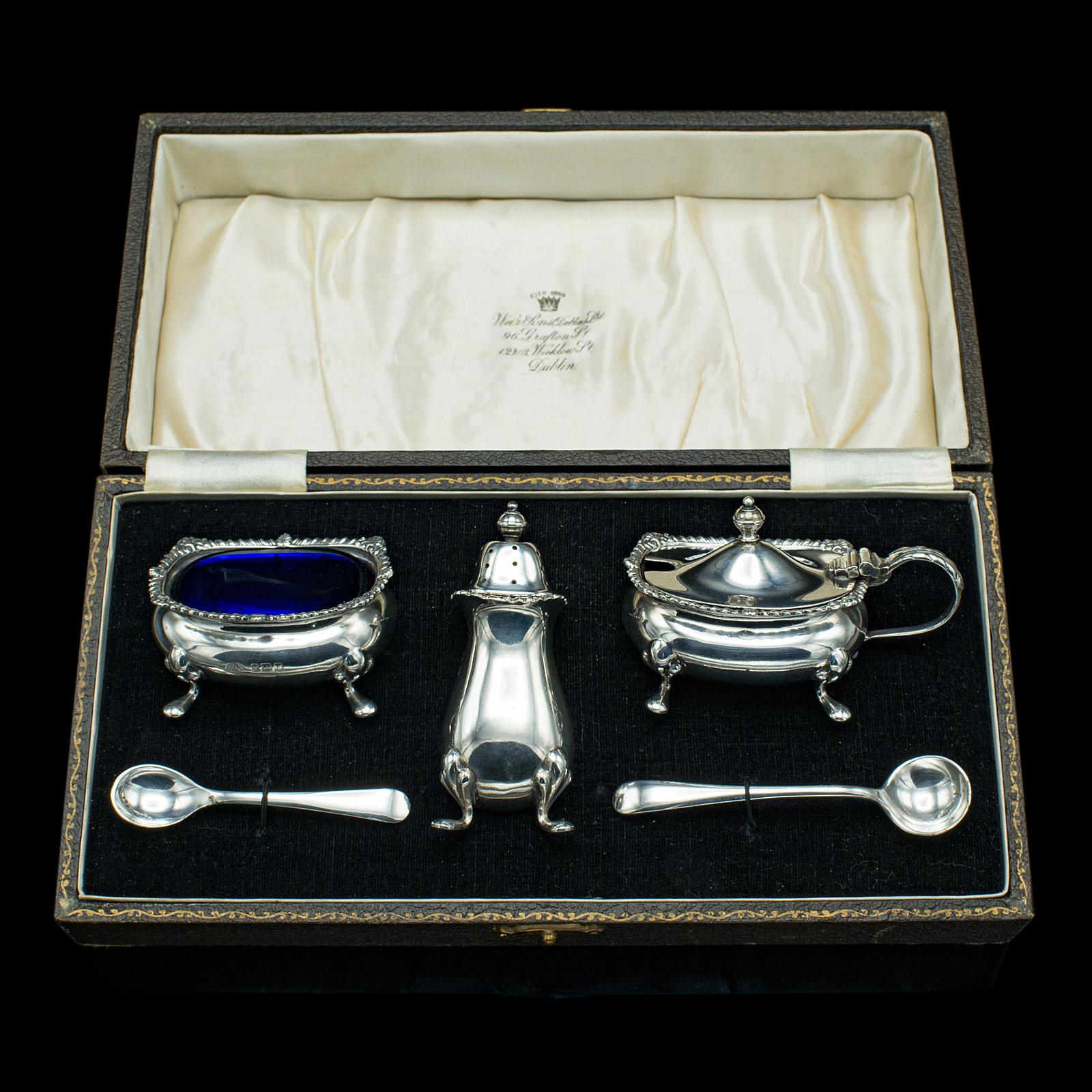 Vintage Cased Condiment Set, English, Silver, Tableware, Hallmarked, Dated 1948 For Sale 6