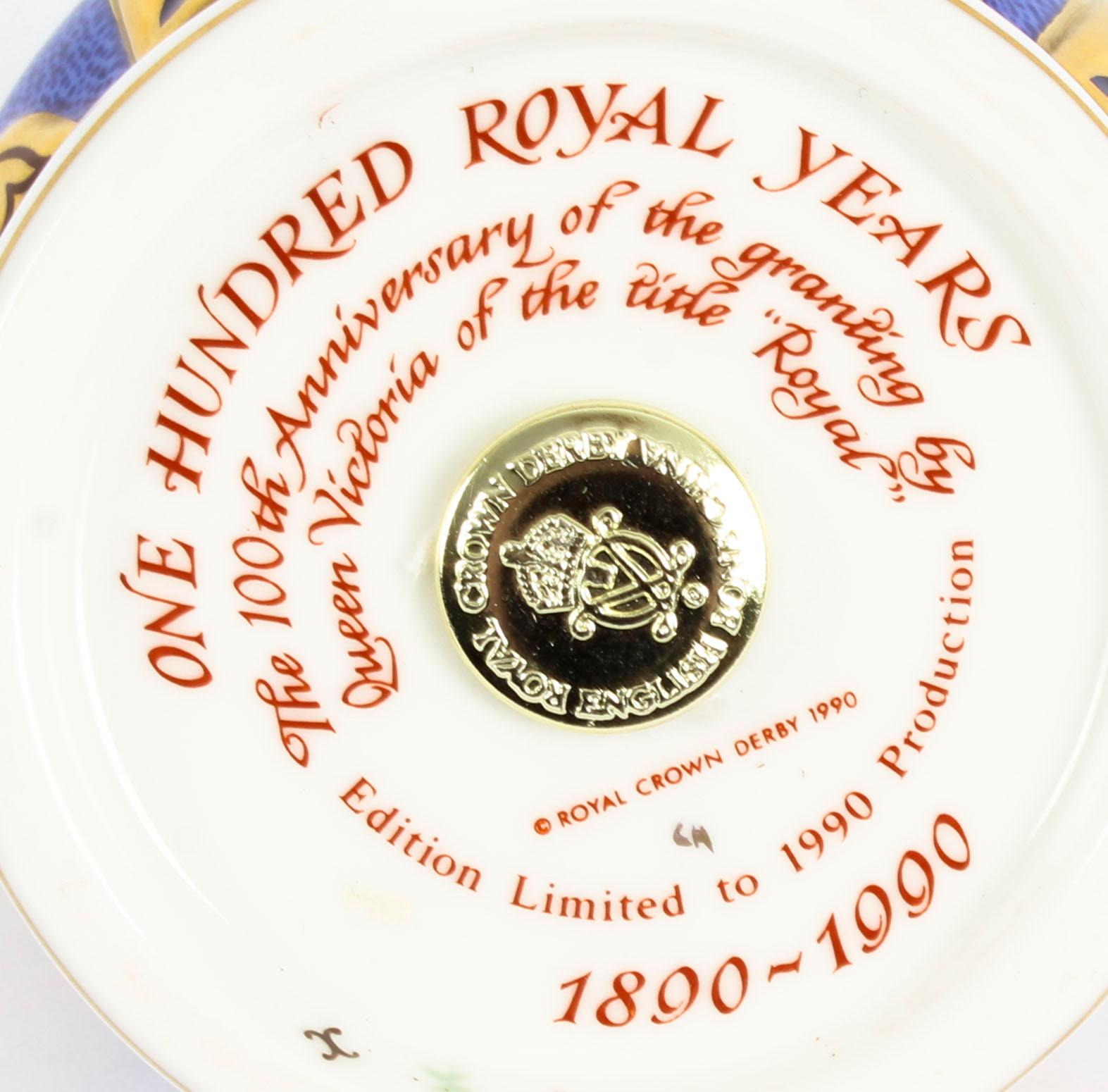 Vintage Cased Royal Crown Derby Commemorative Crown Paperweight, 1990 5