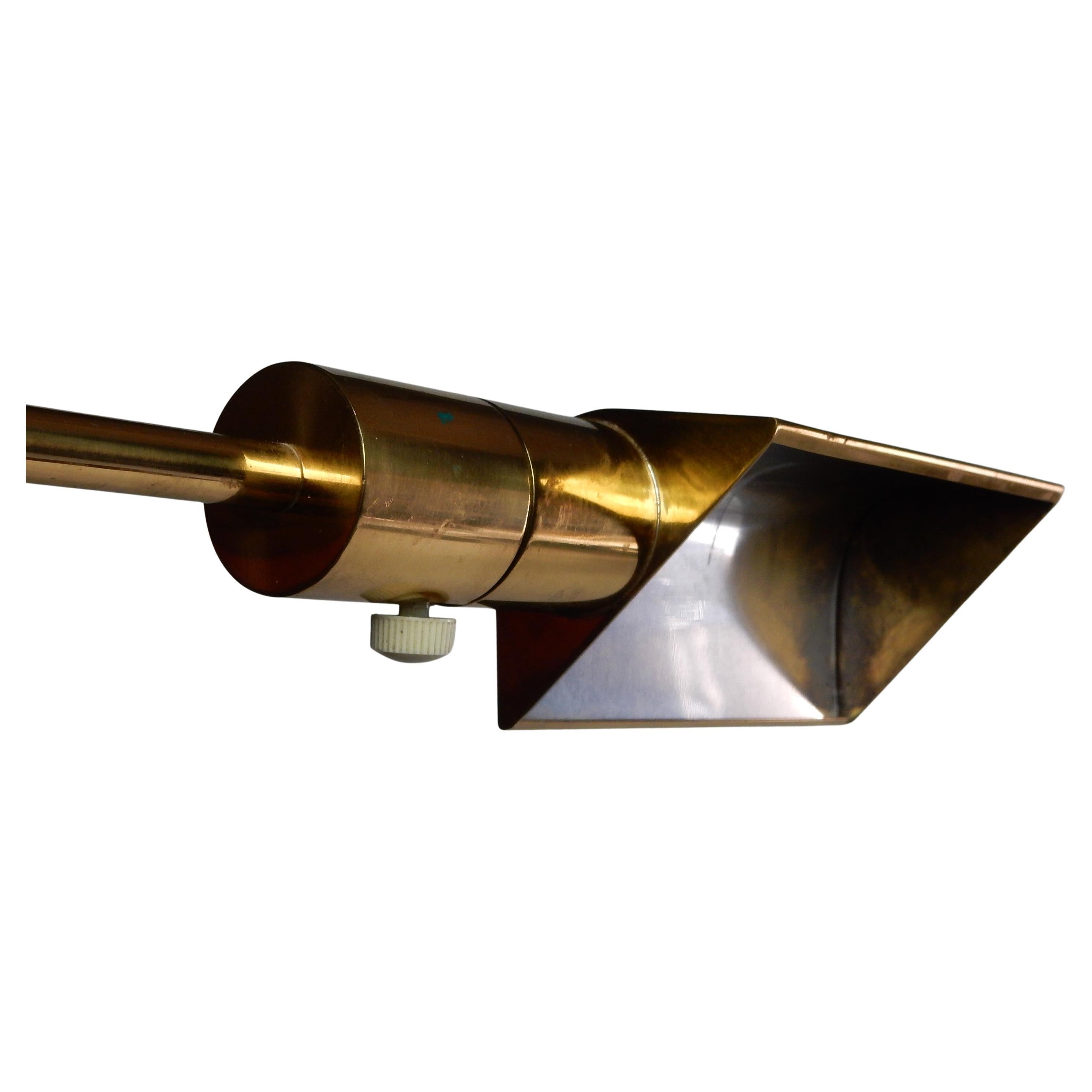 Mid-Century moderno Lampada da terra regolabile in ottone vintage di Casella Lighting in vendita