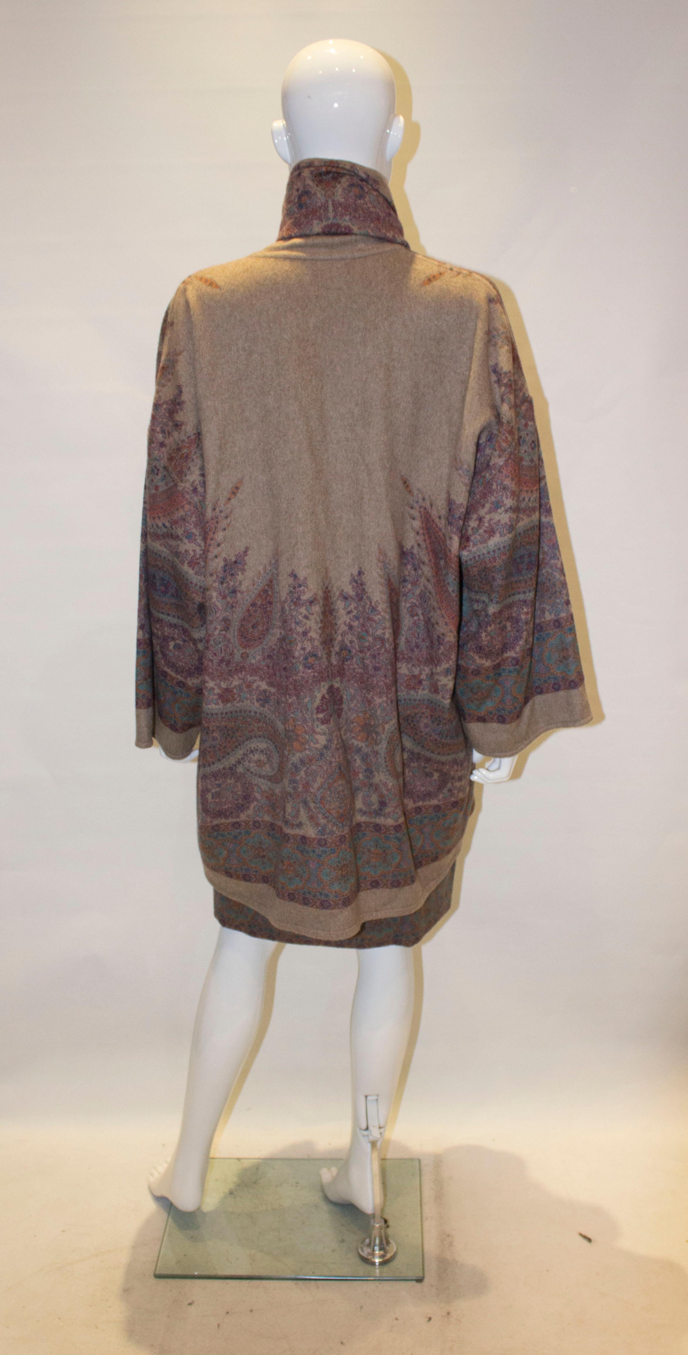 Vintage Cashmere Jacket with Paisley Print For Sale 2