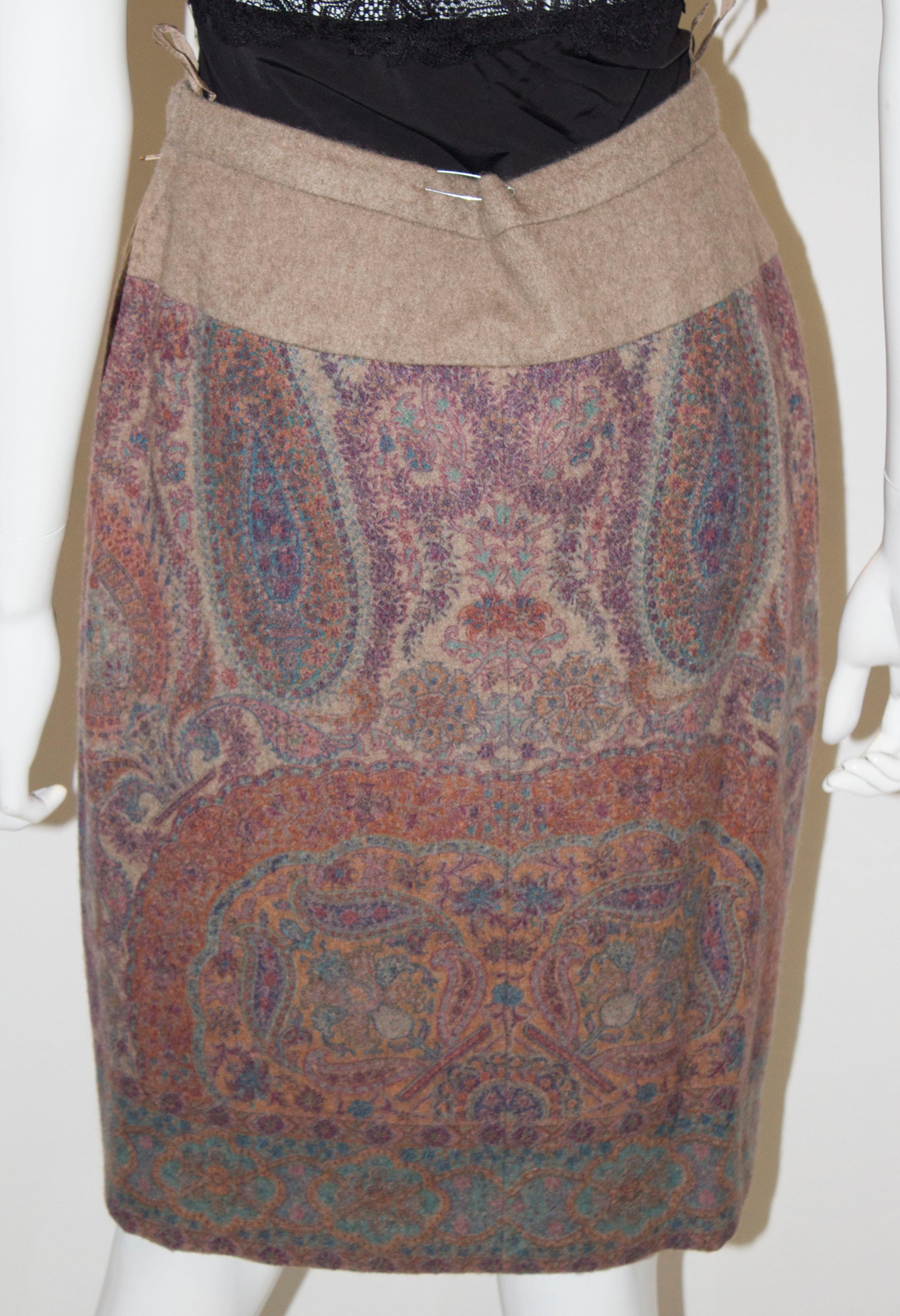 Vintage Cashmere Skirt with Paisley Design For Sale 1