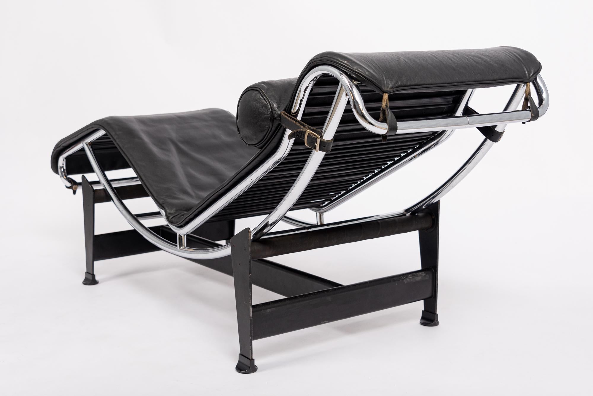 Steel Vintage Cassina Black Leather LC4 Chaise Lounge Chair by Le Corbusier, 1980 For Sale