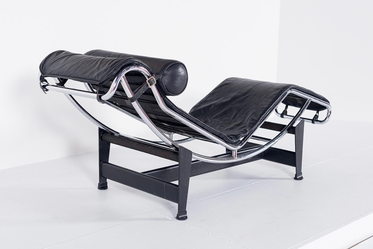 Steel Vintage Cassina Black Leather LC4 Chaise Lounge Chair by Le Corbusier, 1984