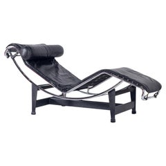 Vintage Cassina Black Leather LC4 Chaise Lounge Chair by Le Corbusier, 1984