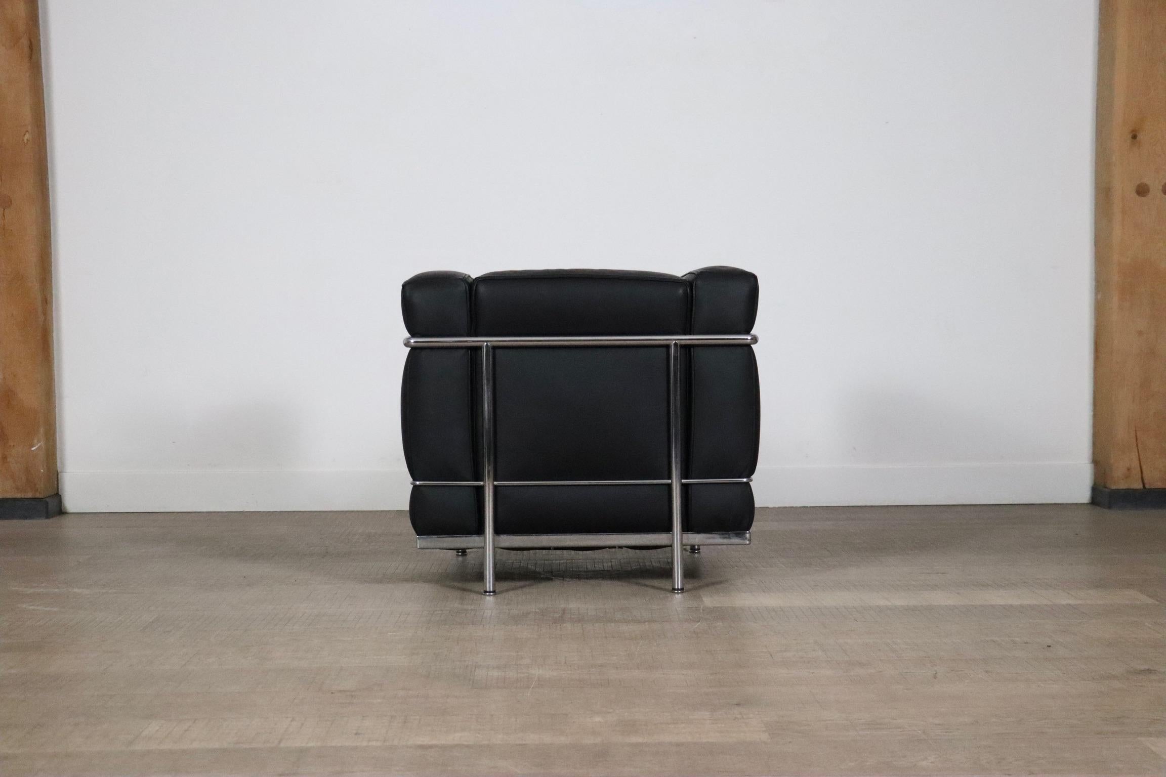 Fauteuil de salon Cassina LC2 par Charlotte Perriand et Le Corbusier en vente 5