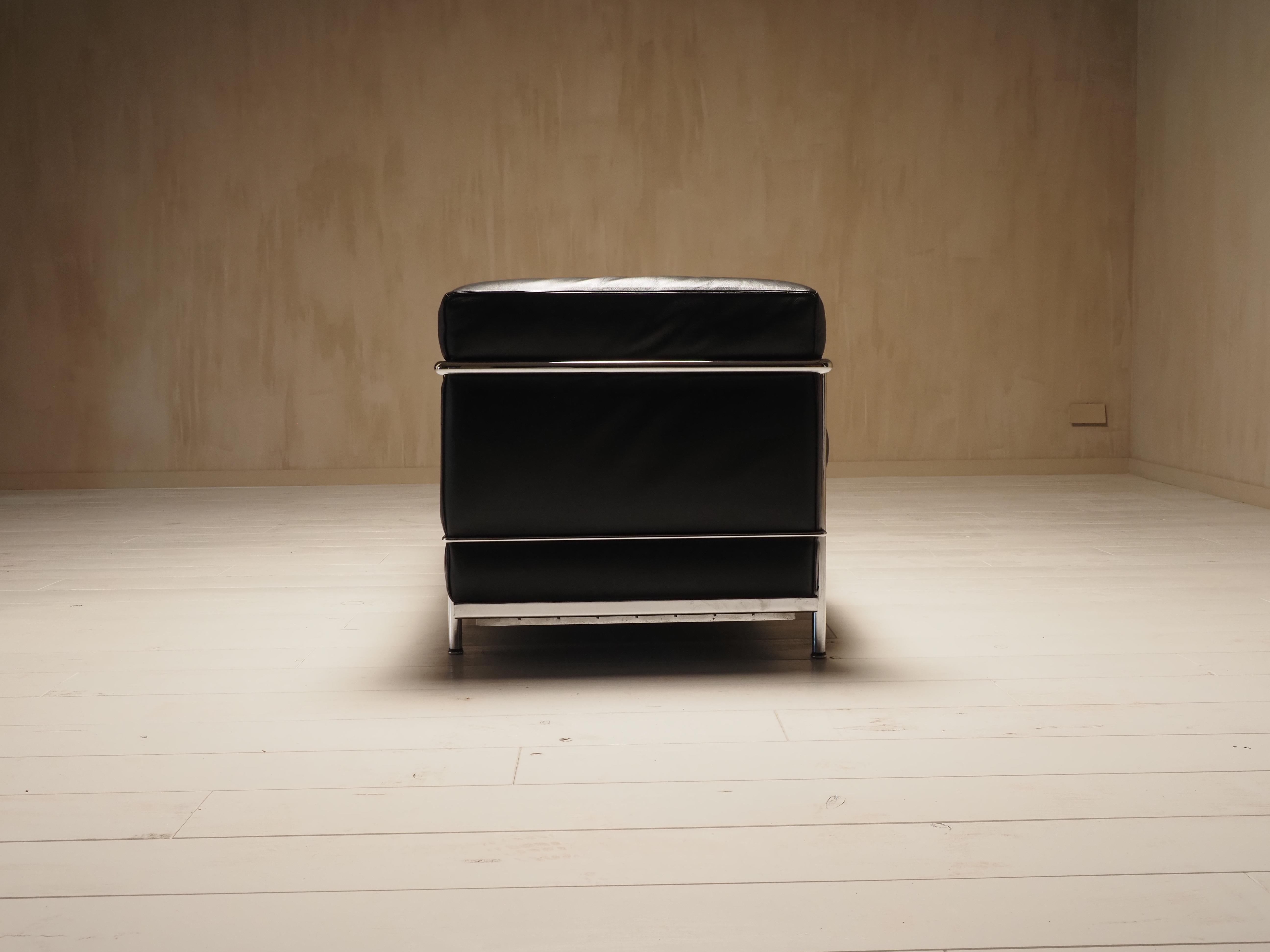 Divano a due posti Cassina LC2 d'epoca di Charlotte Perriand e Le Corbusier in vendita 5