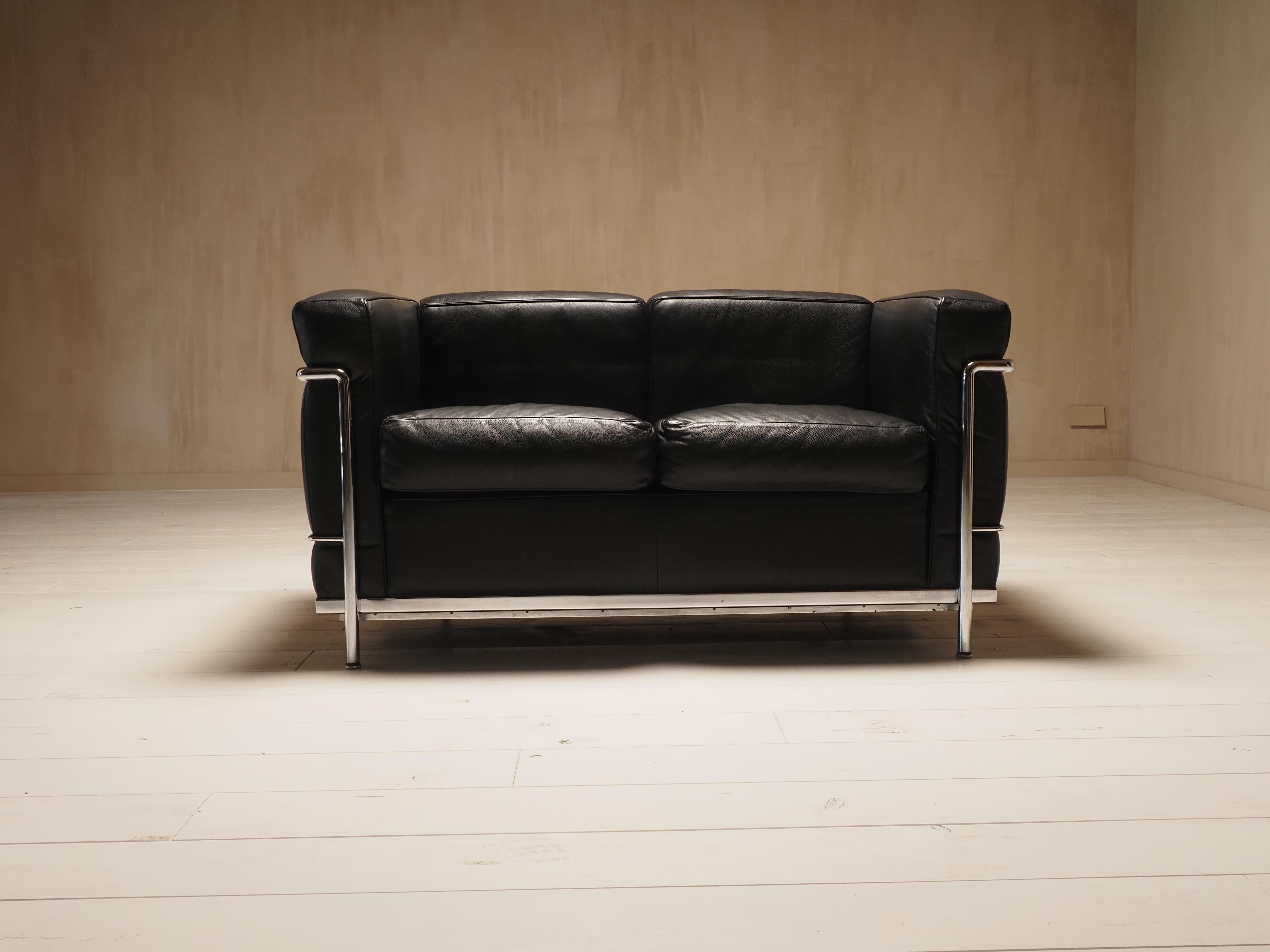 Fine XX secolo Divano a due posti Cassina LC2 d'epoca di Charlotte Perriand e Le Corbusier in vendita