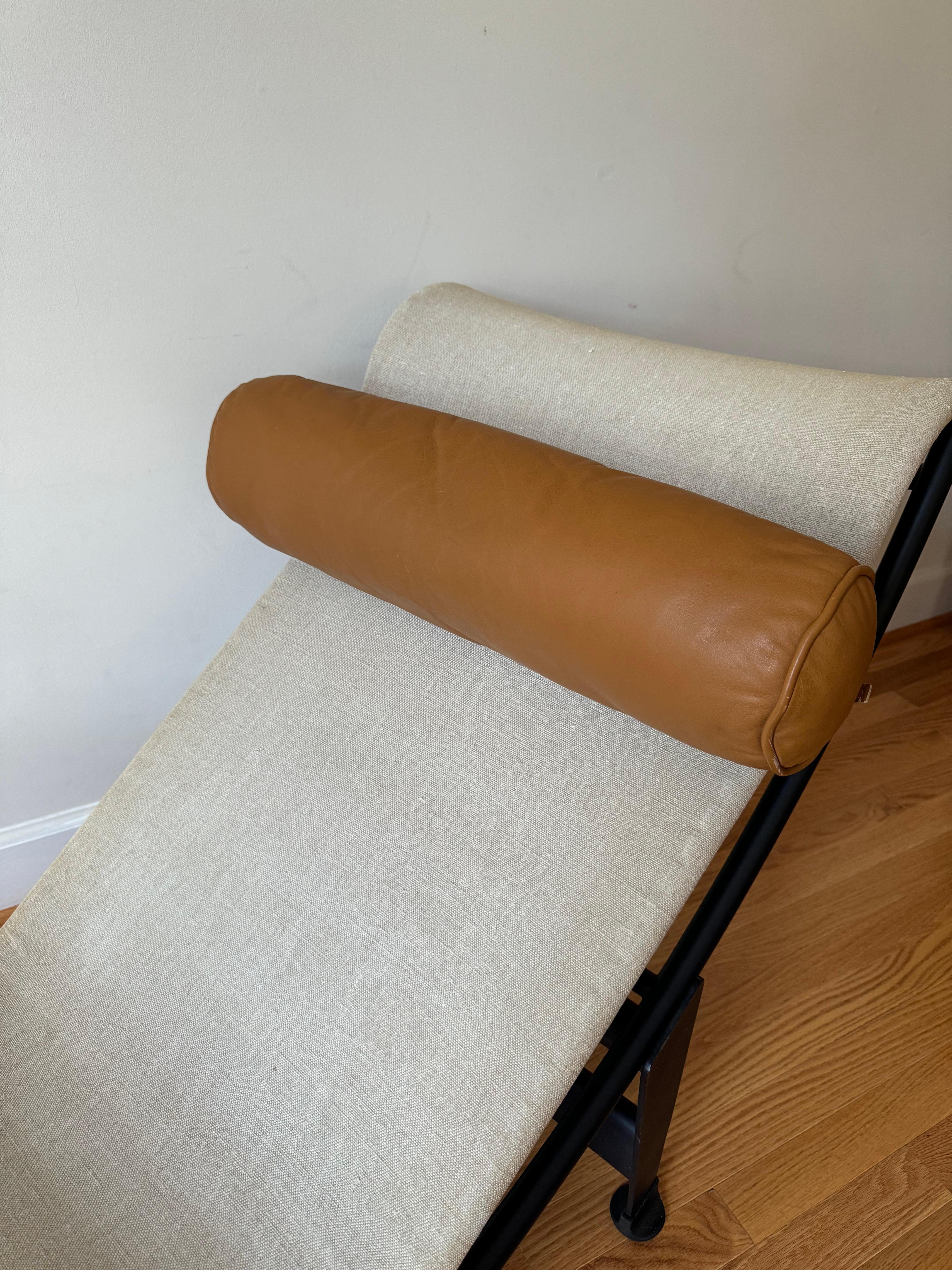 Chaise longue Cassina LC4 de Le Corbusier, Jeanneret, Perriand 6