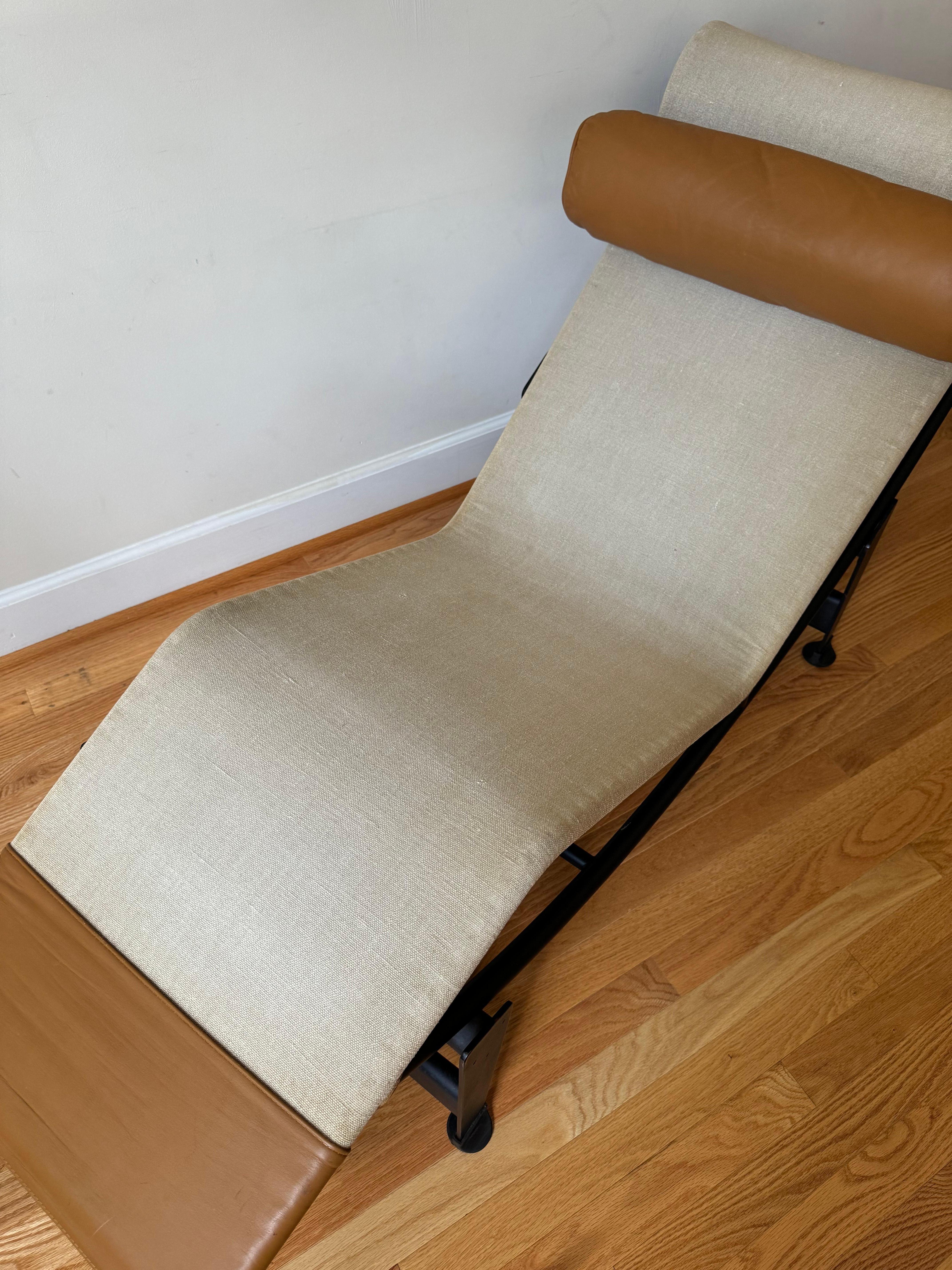Chaise longue Cassina LC4 de Le Corbusier, Jeanneret, Perriand 8