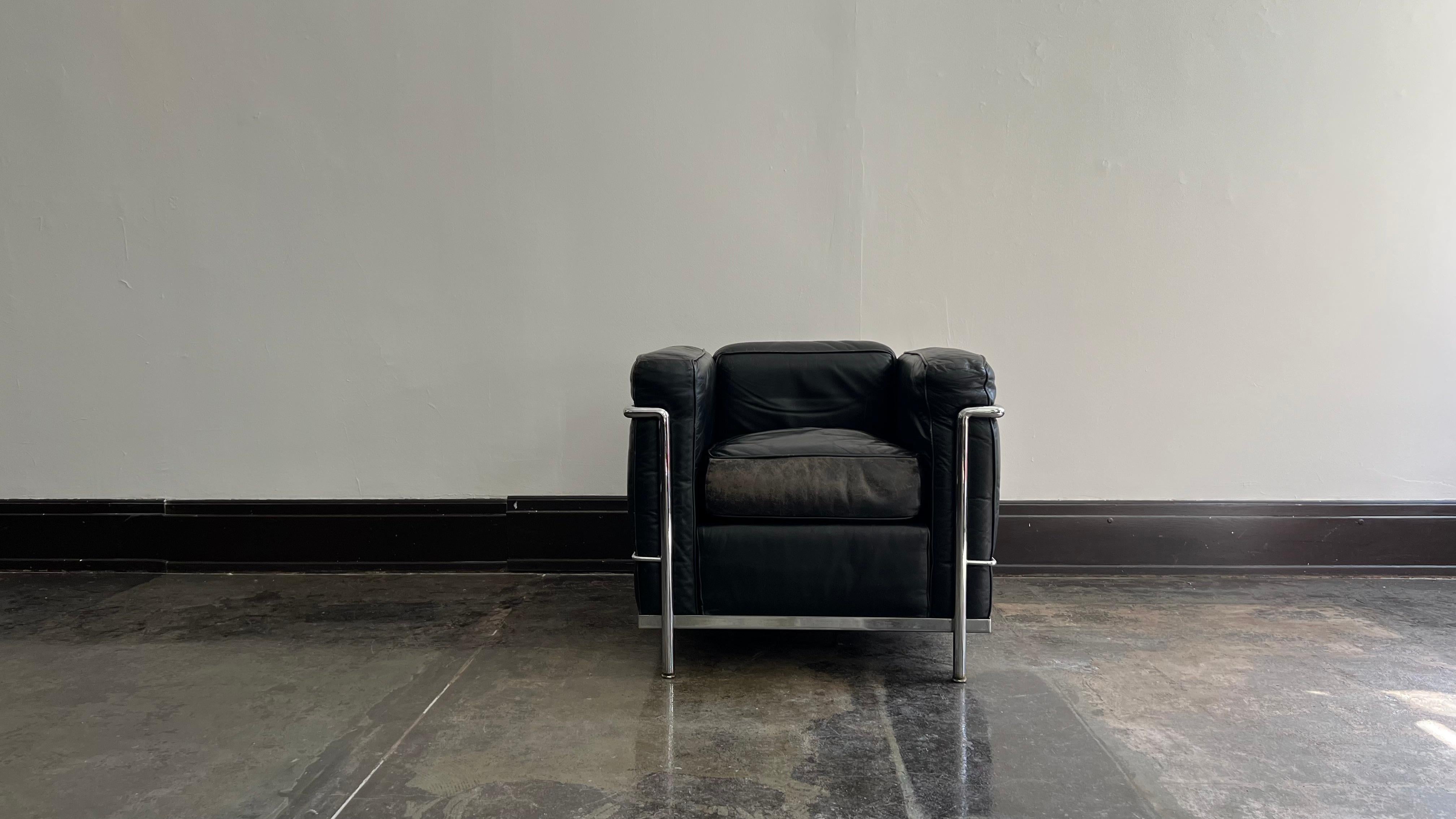 Vintage Cassina Le Corbusier, Jeanneret, and Perriand LC2 Club Chair 3