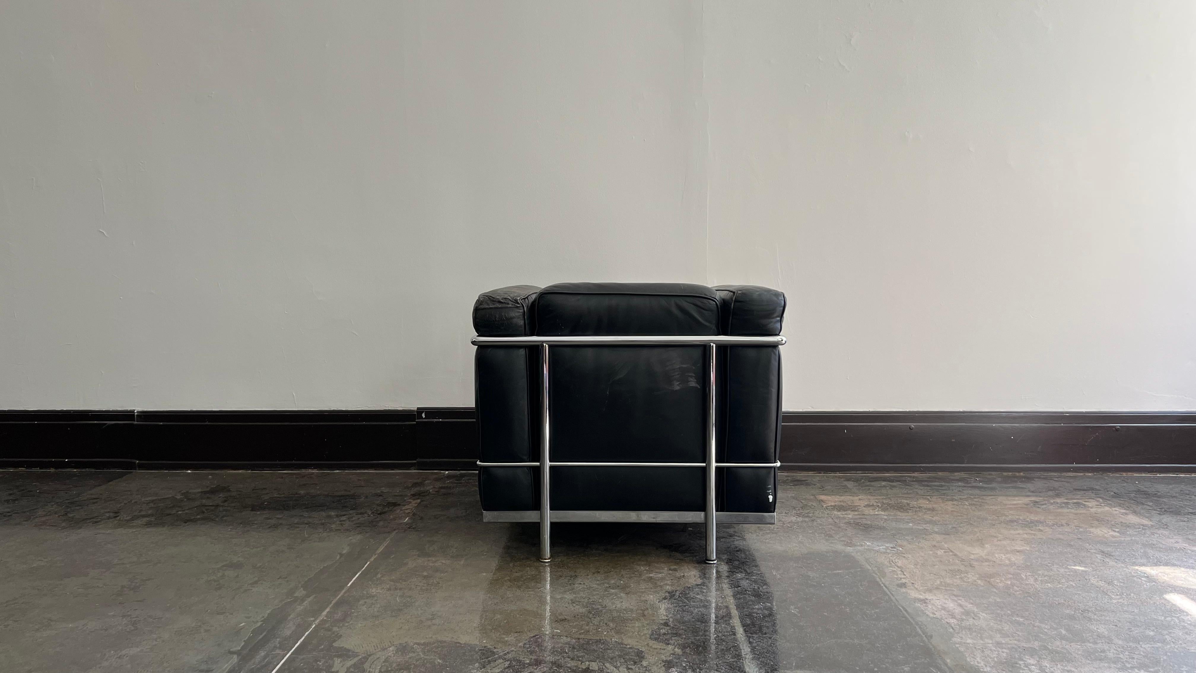 20th Century Vintage Cassina Le Corbusier, Jeanneret, and Perriand LC2 Club Chair