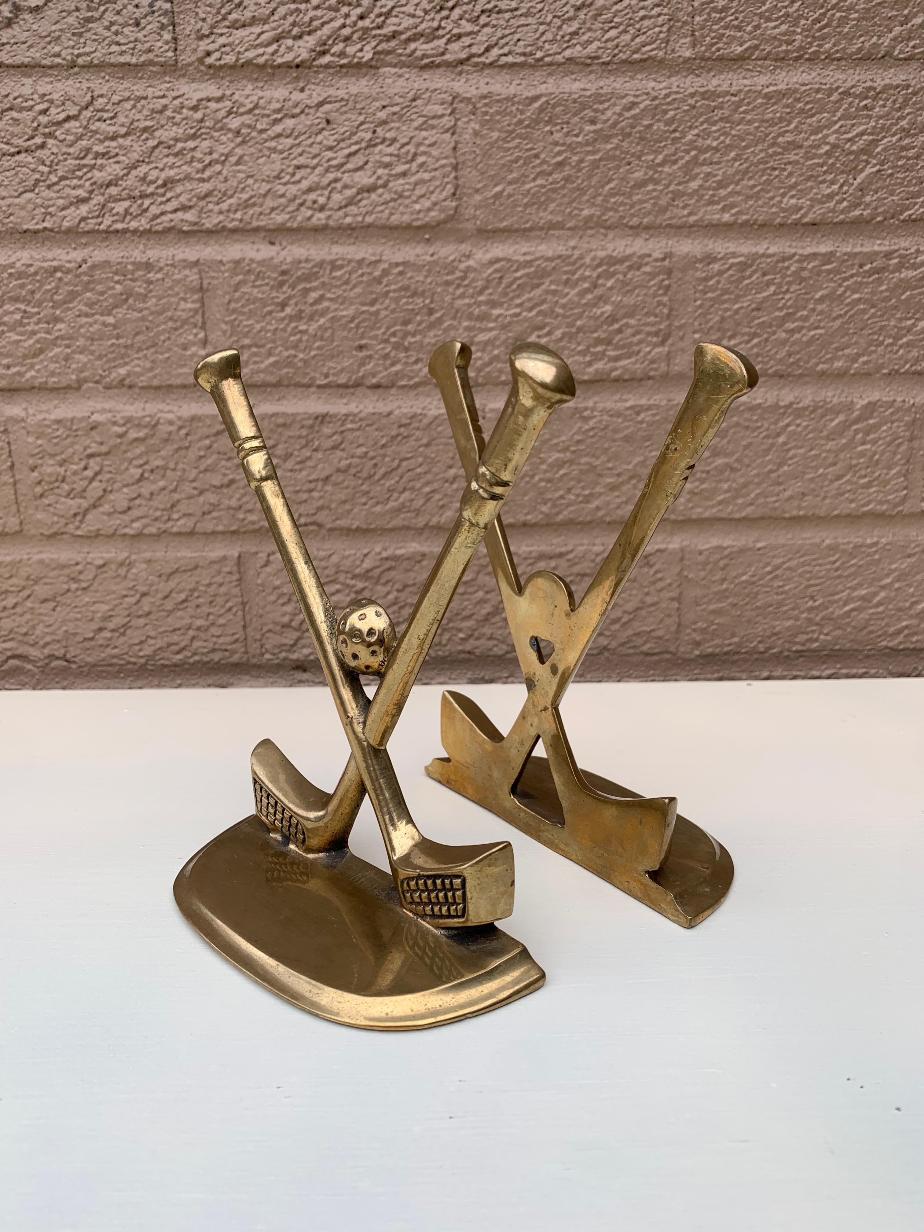 Vintage Cast Brass Double Golf Club Bookends, Pair In Good Condition For Sale In Elkhart, IN