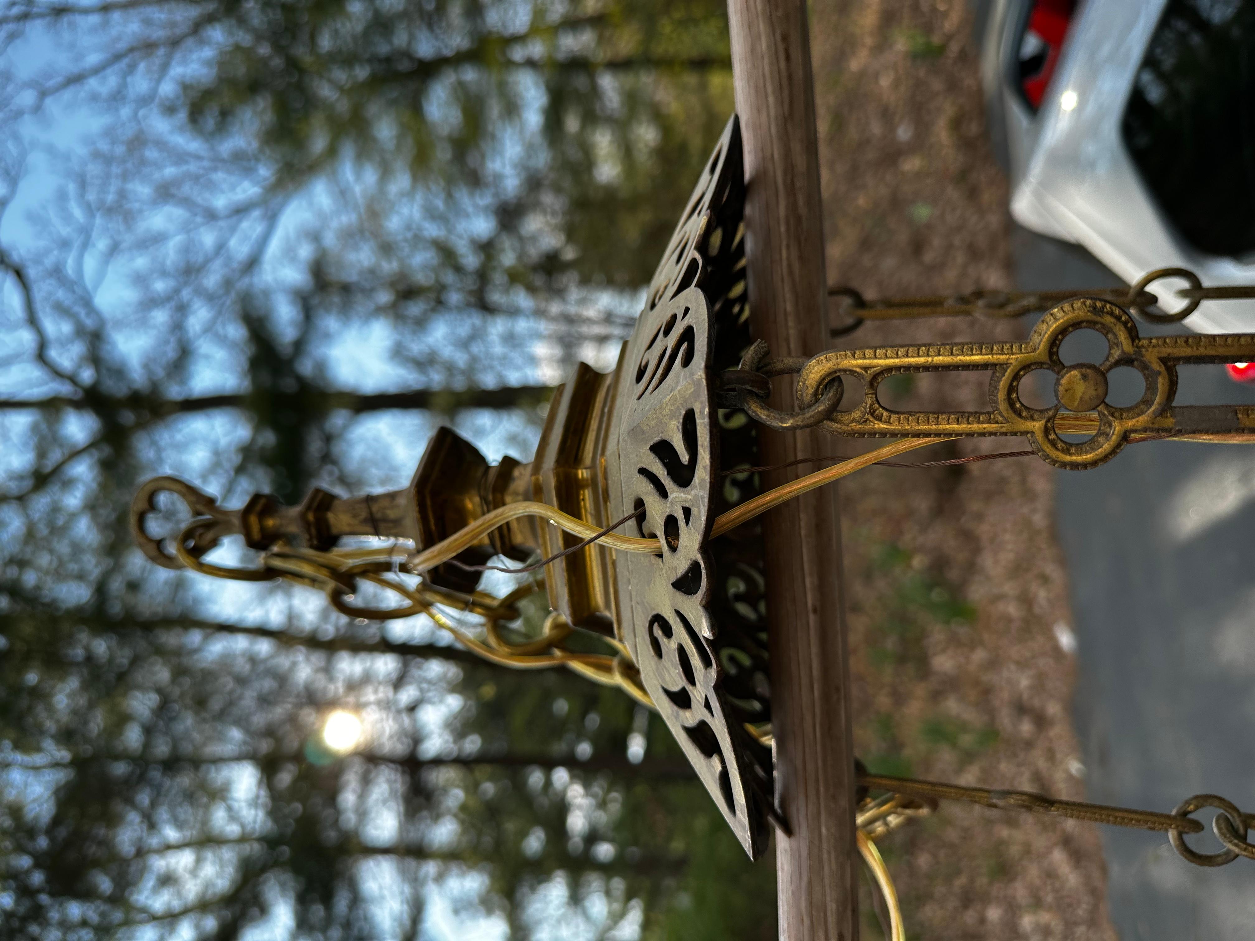 Vintage Cast Brass Hanging Fixture Depicting the 12 Apostles In Good Condition For Sale In Farmington, CT
