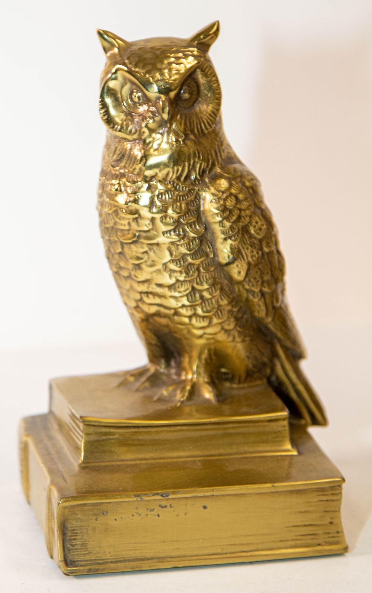 American Vintage Cast Brass Owl Figurine Sculpture Bookends Mid-Century Modern 1950s For Sale