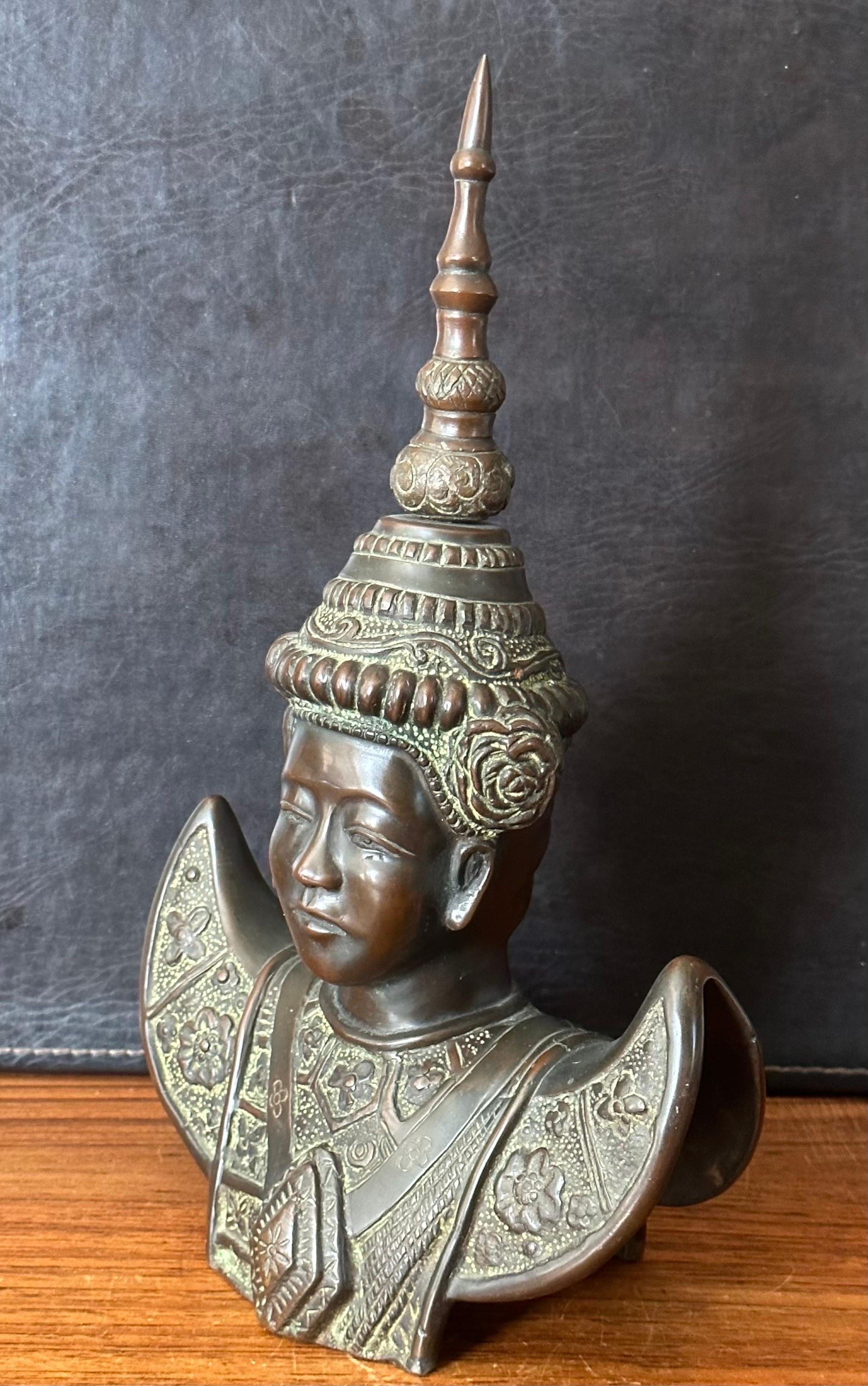 Vintage Cast Bronze Cambodian Dancer Sculpture For Sale 1
