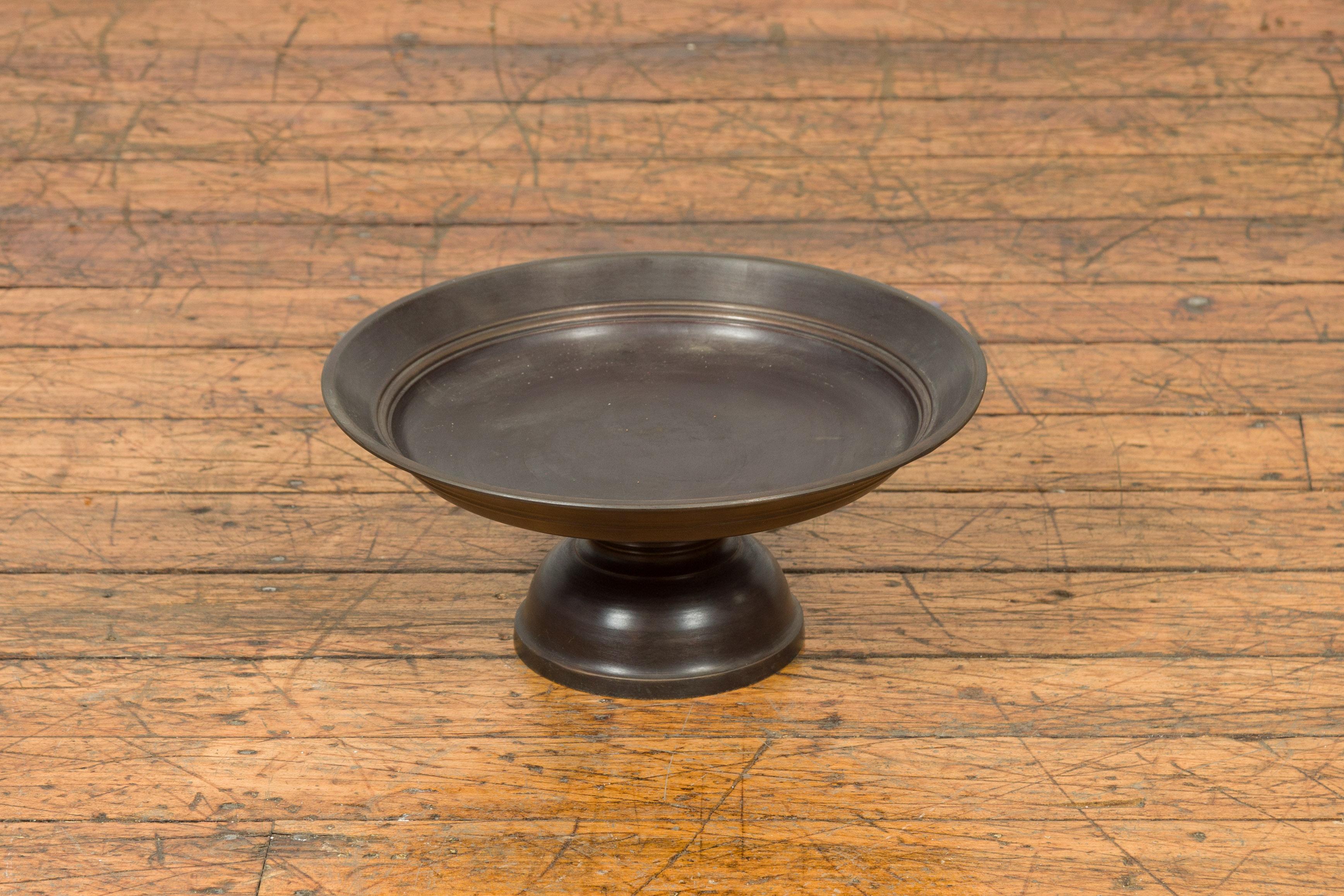 Vintage Cast Bronze Circular Cake Stand with Dark Patina For Sale 3