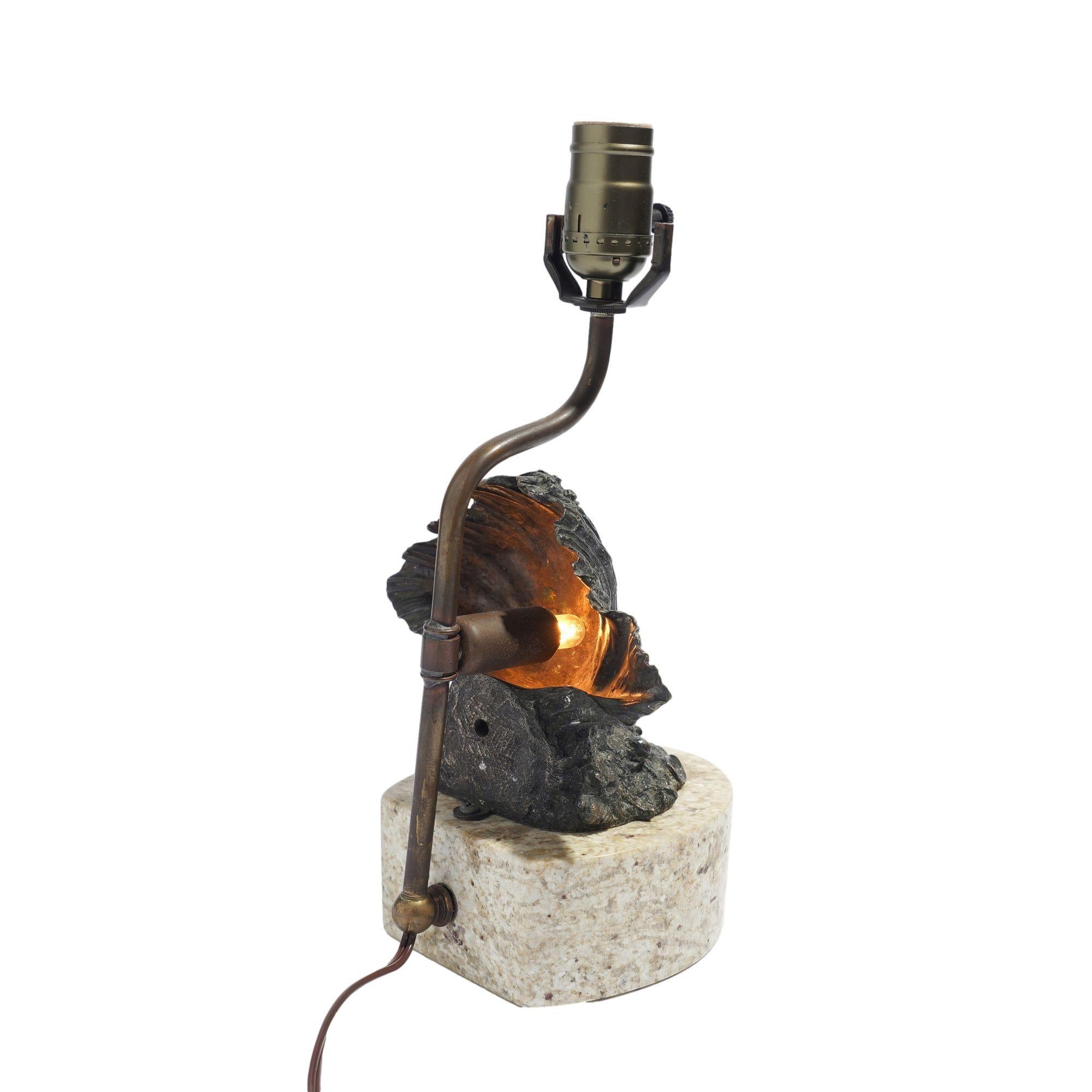 Vintage cast bronze shell lamp on a marble base, c. 1900 For Sale 5