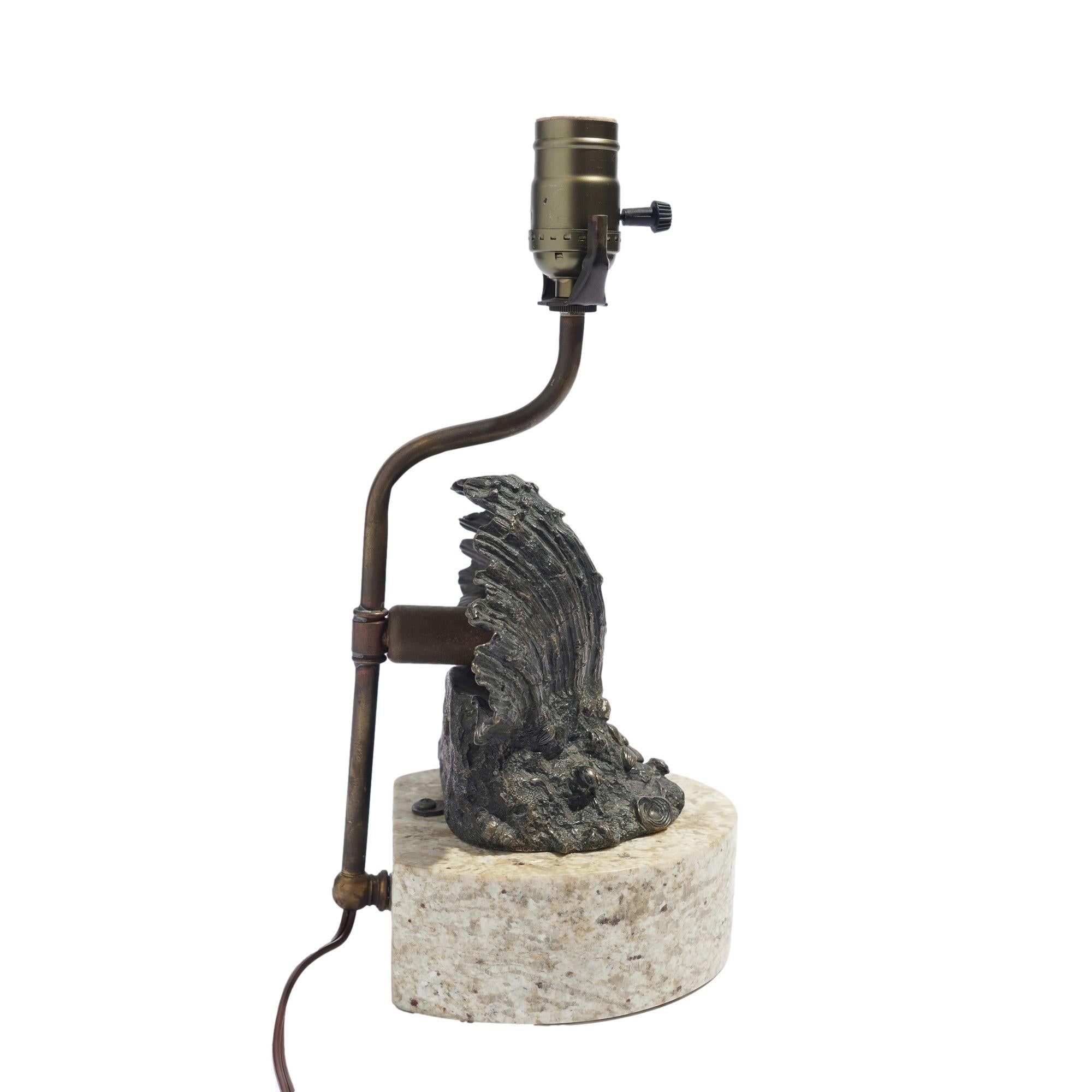 Vintage cast bronze shell lamp on a marble base, c. 1900 For Sale 6