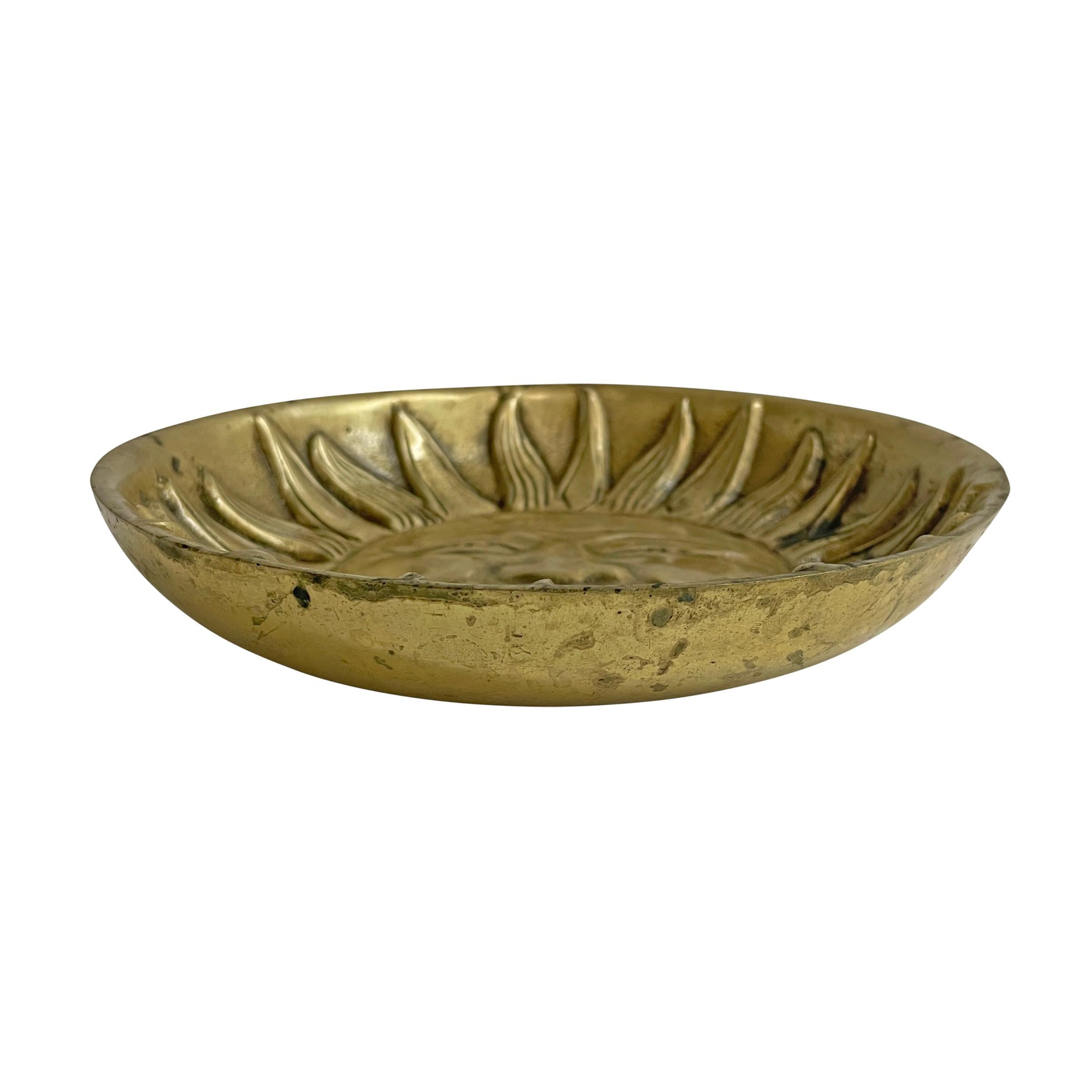 Vintage Cast Bronze Sun Catchall In Good Condition For Sale In Chicago, IL