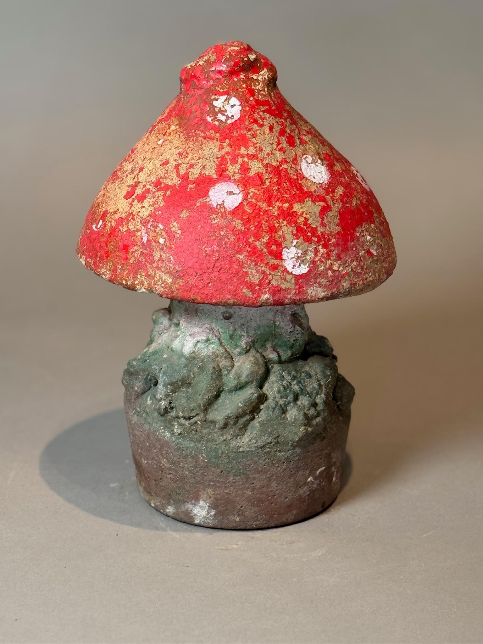 Adorno de jardín seta de hormigón fundido vintage - Rojo y blanco Vaciado en venta
