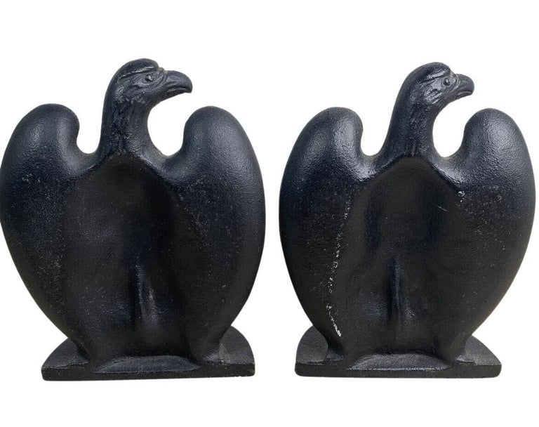 American Vintage Cast Iron Bald Eagle Bookends, circa 1950s For Sale
