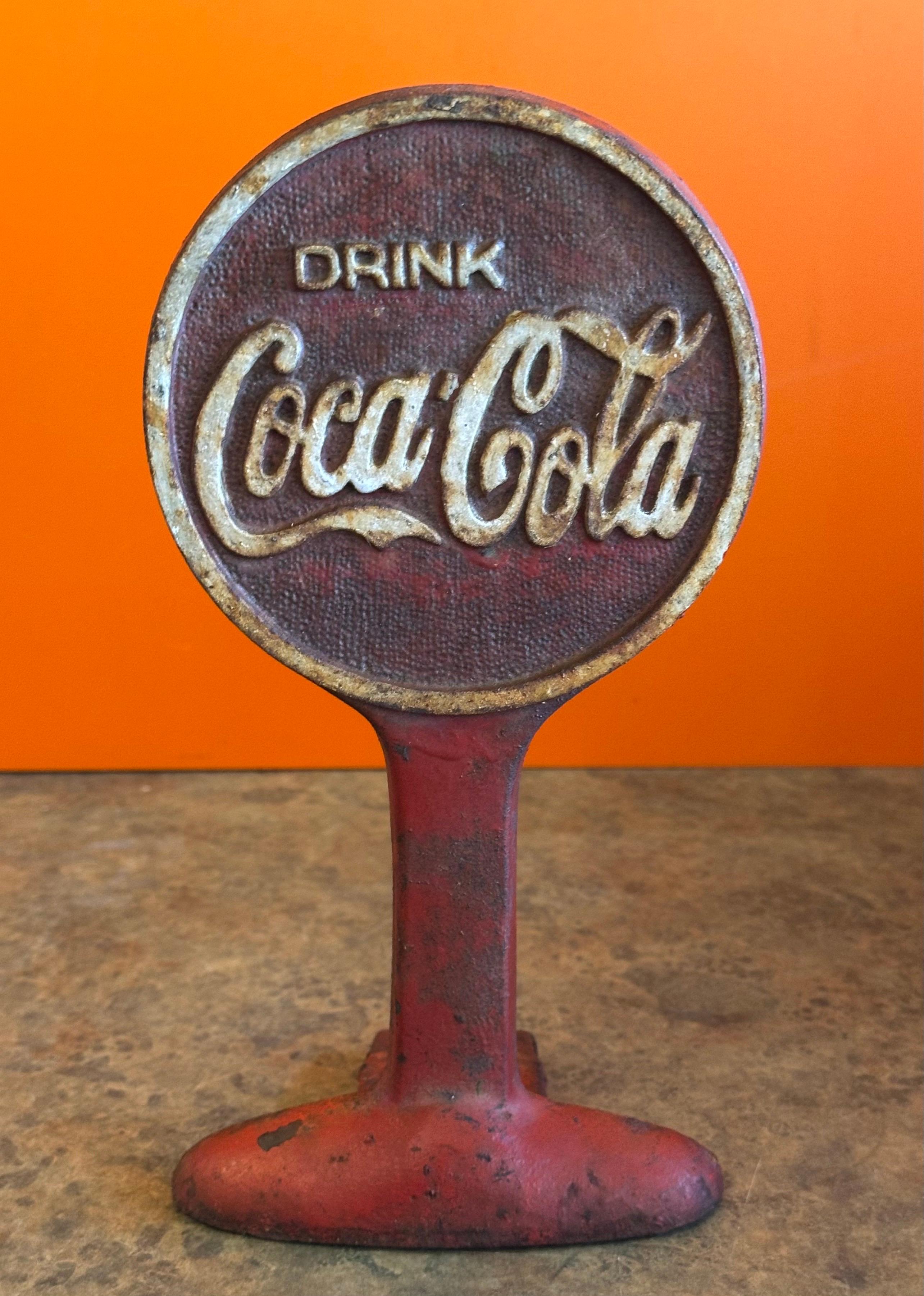 Vintage Coca Cola-Türstopper/Skulptur aus Gusseisen (amerikanisch) im Angebot
