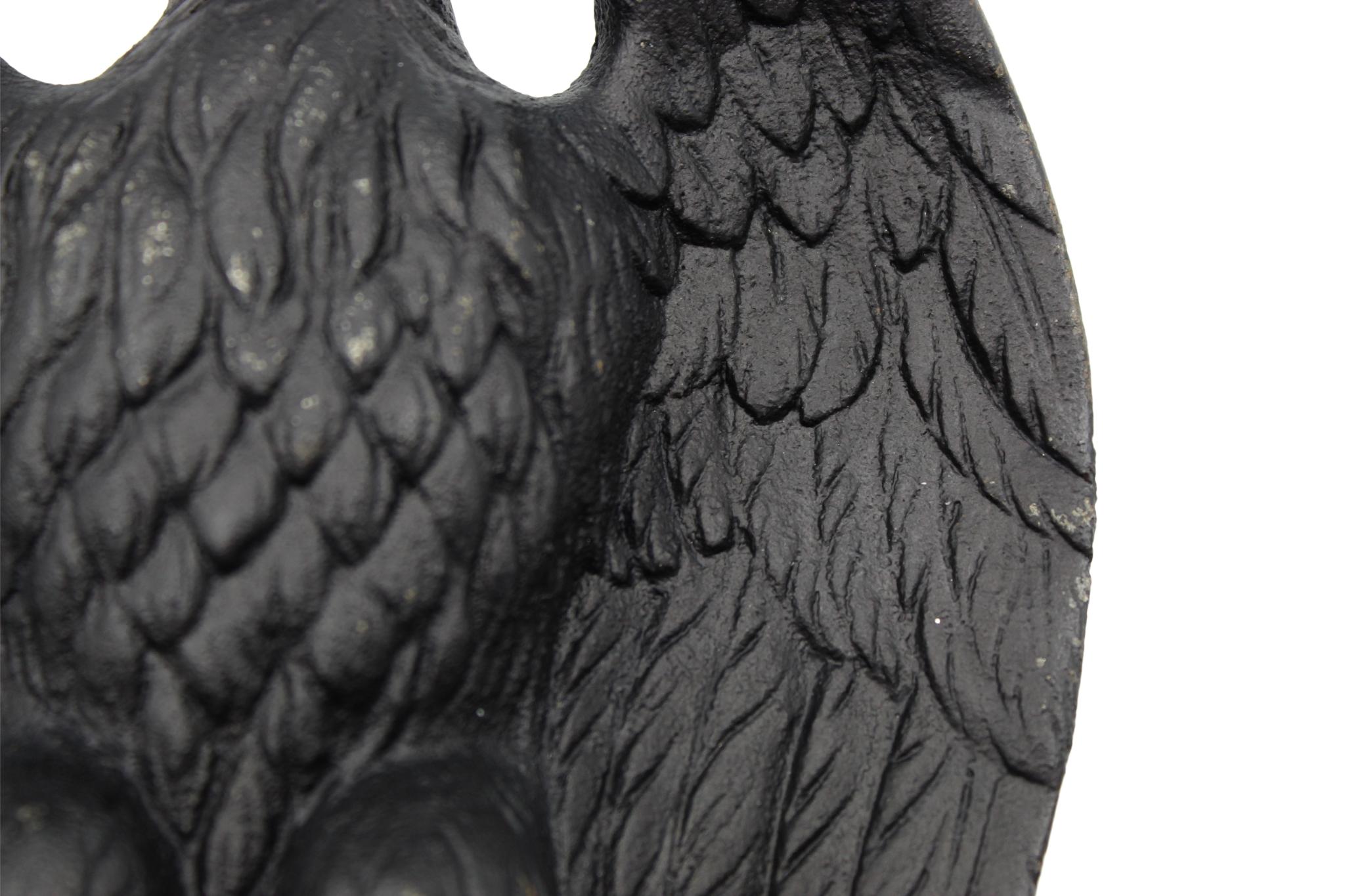 Vintage Cast Iron Eagle Bookends In Good Condition In Colorado Springs, CO