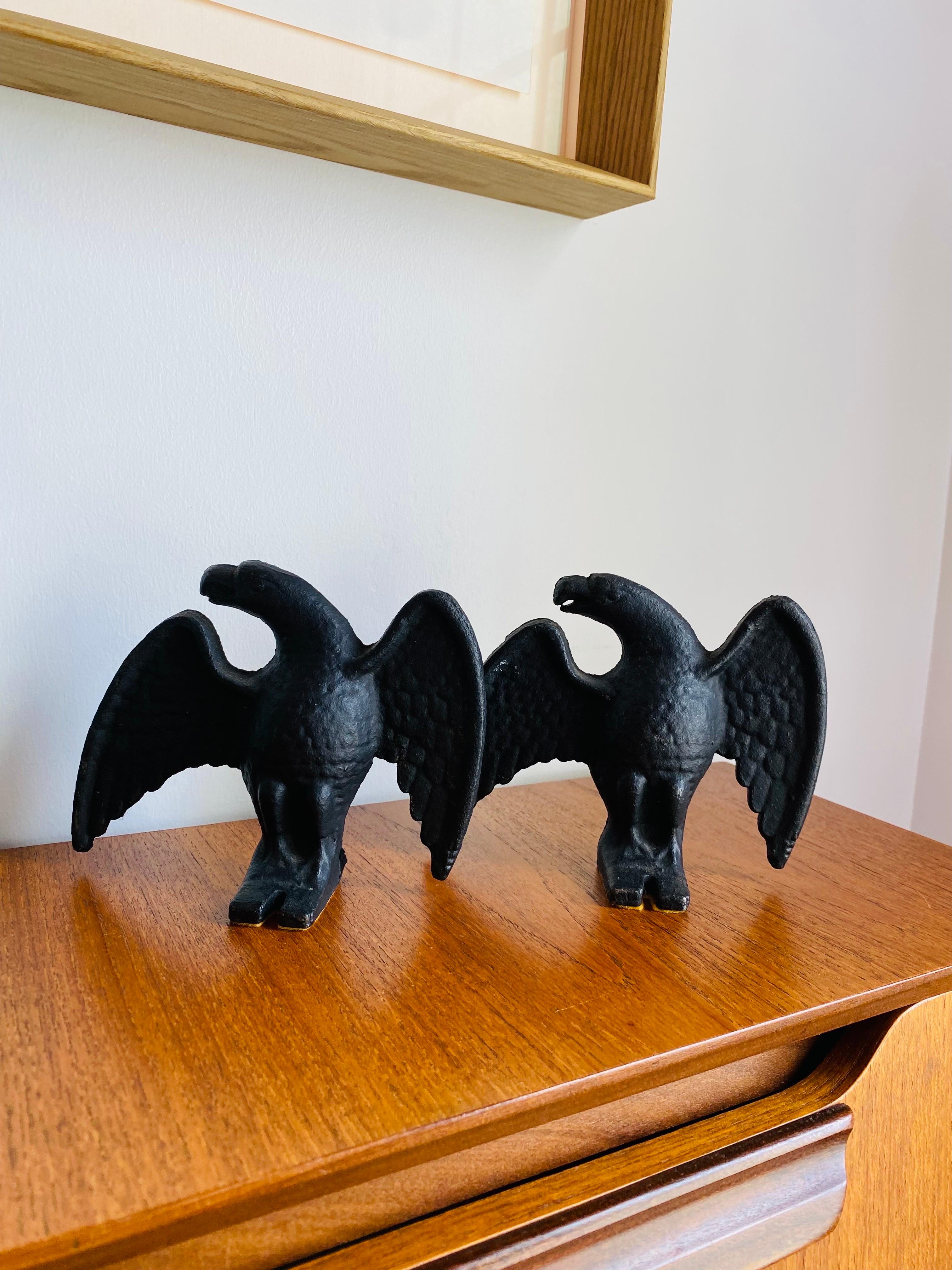 Beautiful pair of cast iron spread-wing eagle bookends. The eagle is shown with its wings fully spread as it stands.

The eagle motif in décor and Folk Art has been widely used throughout our nation's history, most notably as part of our Great Seal.