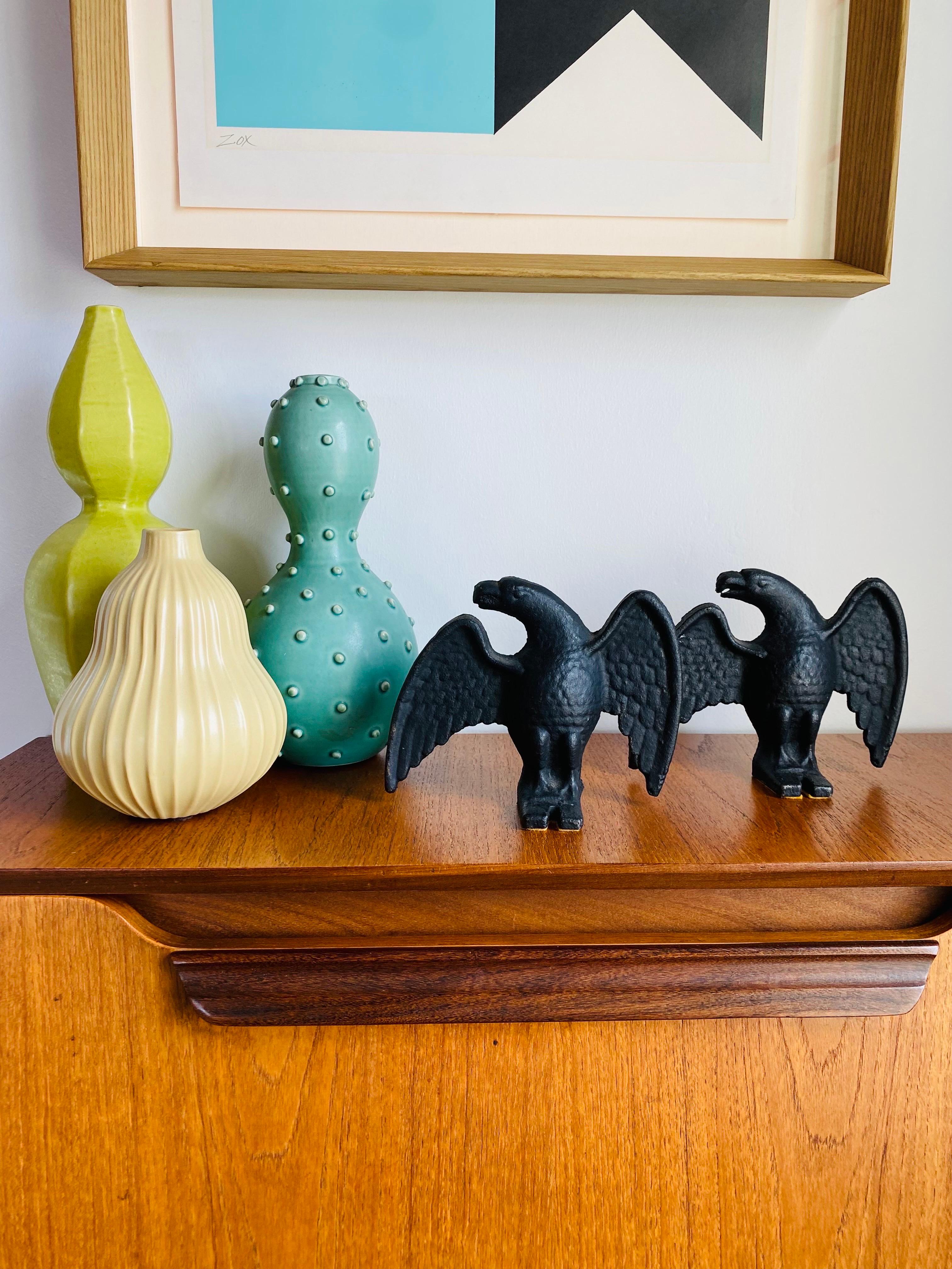 American Colonial Vintage Cast Iron Eagle Snow Birds Pair Circa 1900s For Sale