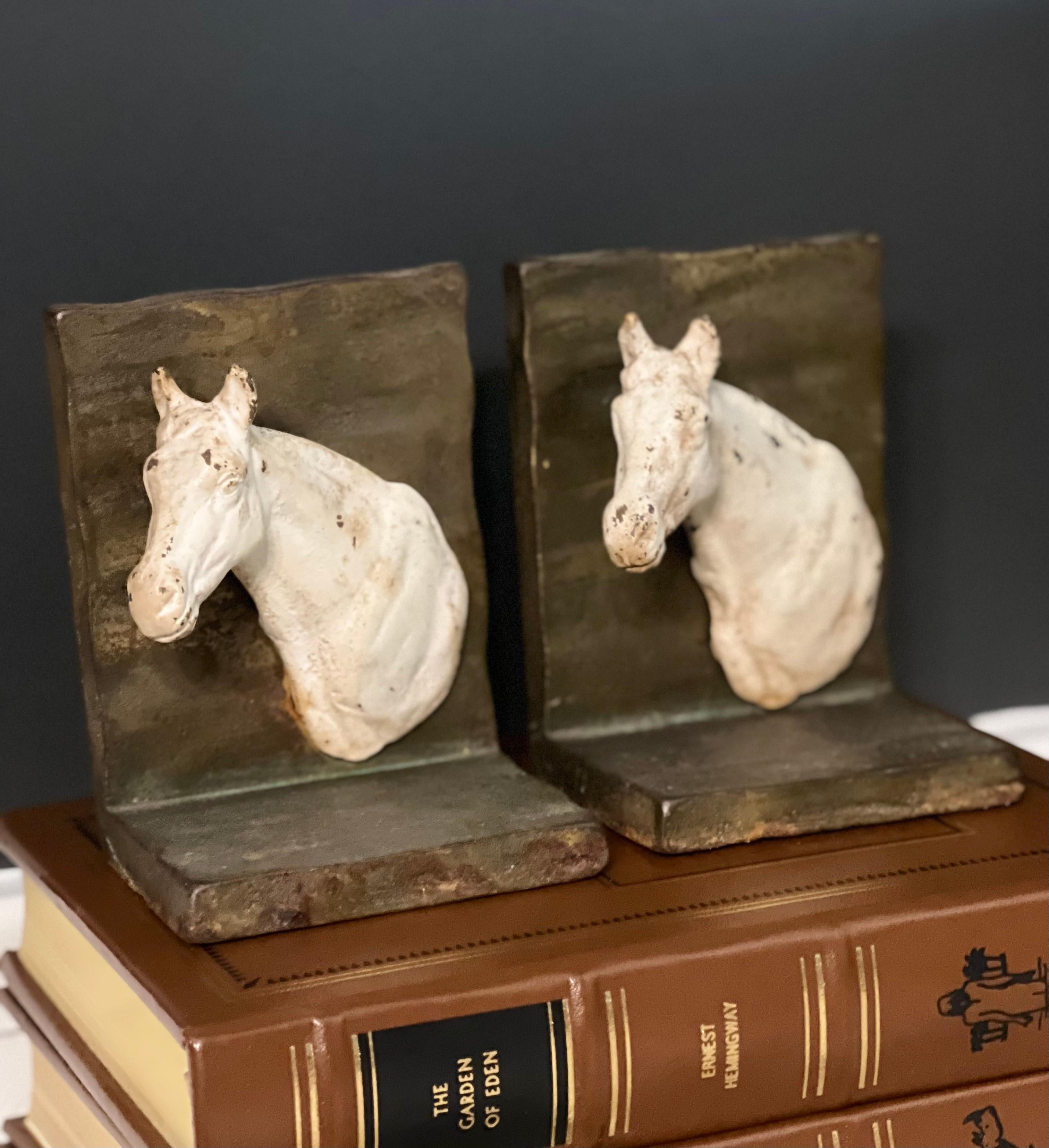 Vintage Cast Iron Horse Head Bookends In Good Condition For Sale In Doylestown, PA
