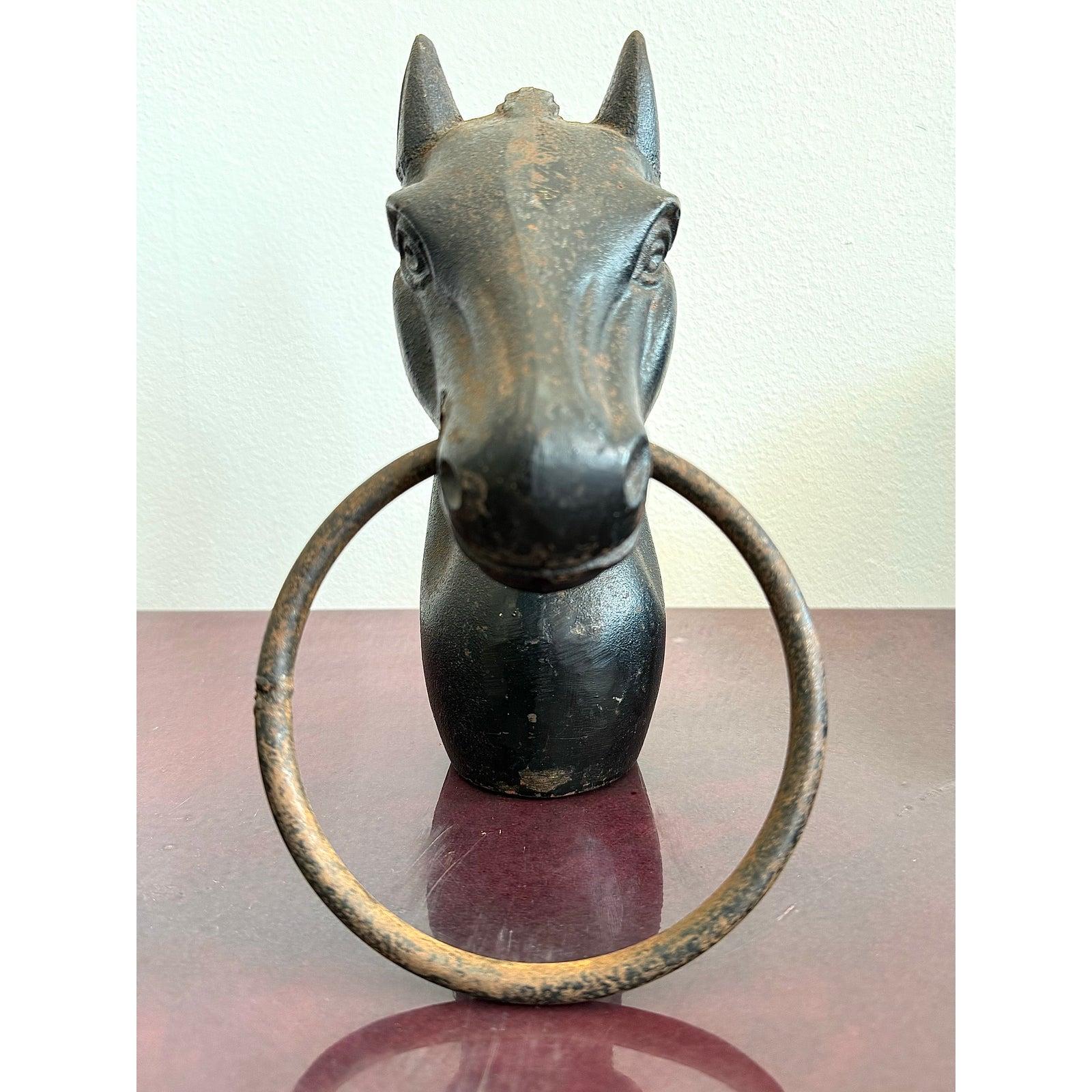Vintage Cast Iron Pferdekopf Hitching Post (amerikanisch) im Angebot