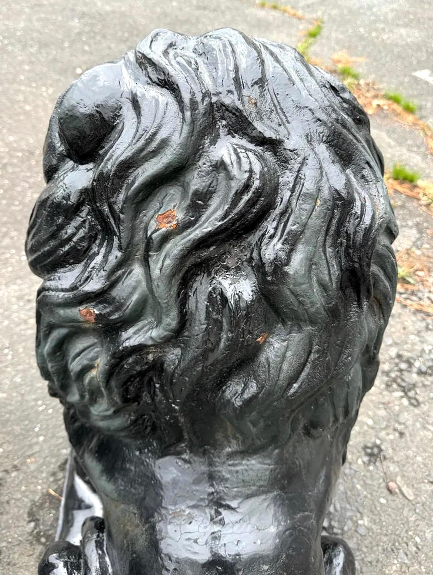 Vintage Cast Iron Lion Statues For Sale 1