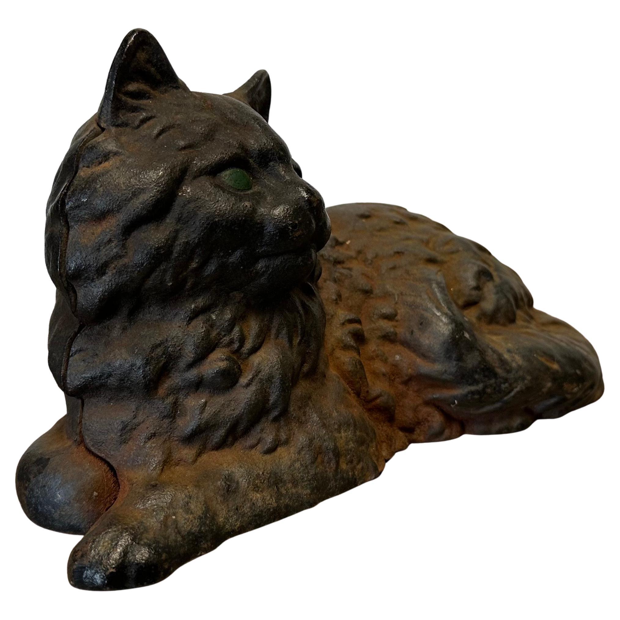 XX secolo Fermaporta / Scultura d'epoca in ghisa patinata Greene & Greene, gatto nero, di Hubley in vendita