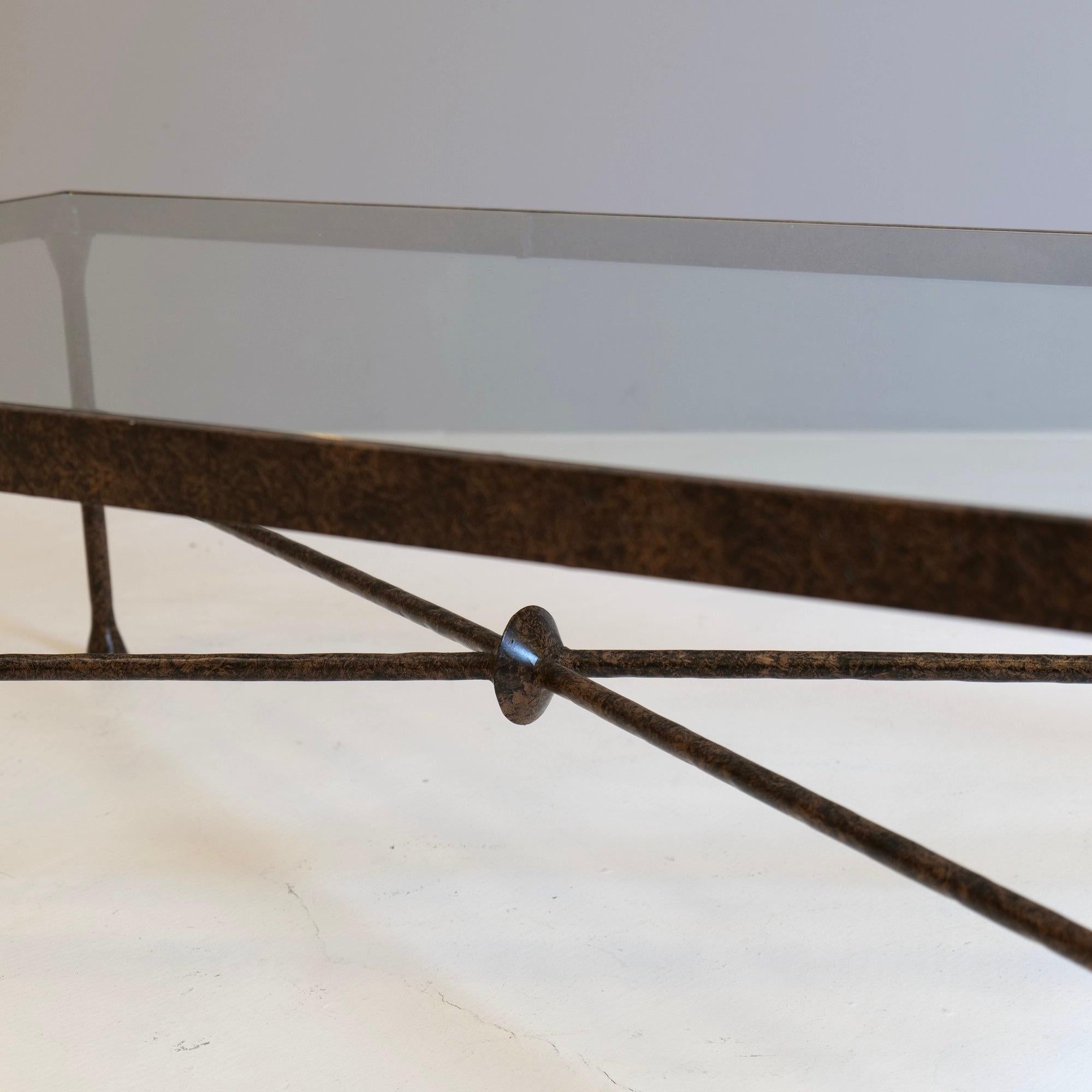 Allemand Table vintage en fonte à la manière de Diego Giacometti - années 1980 en vente