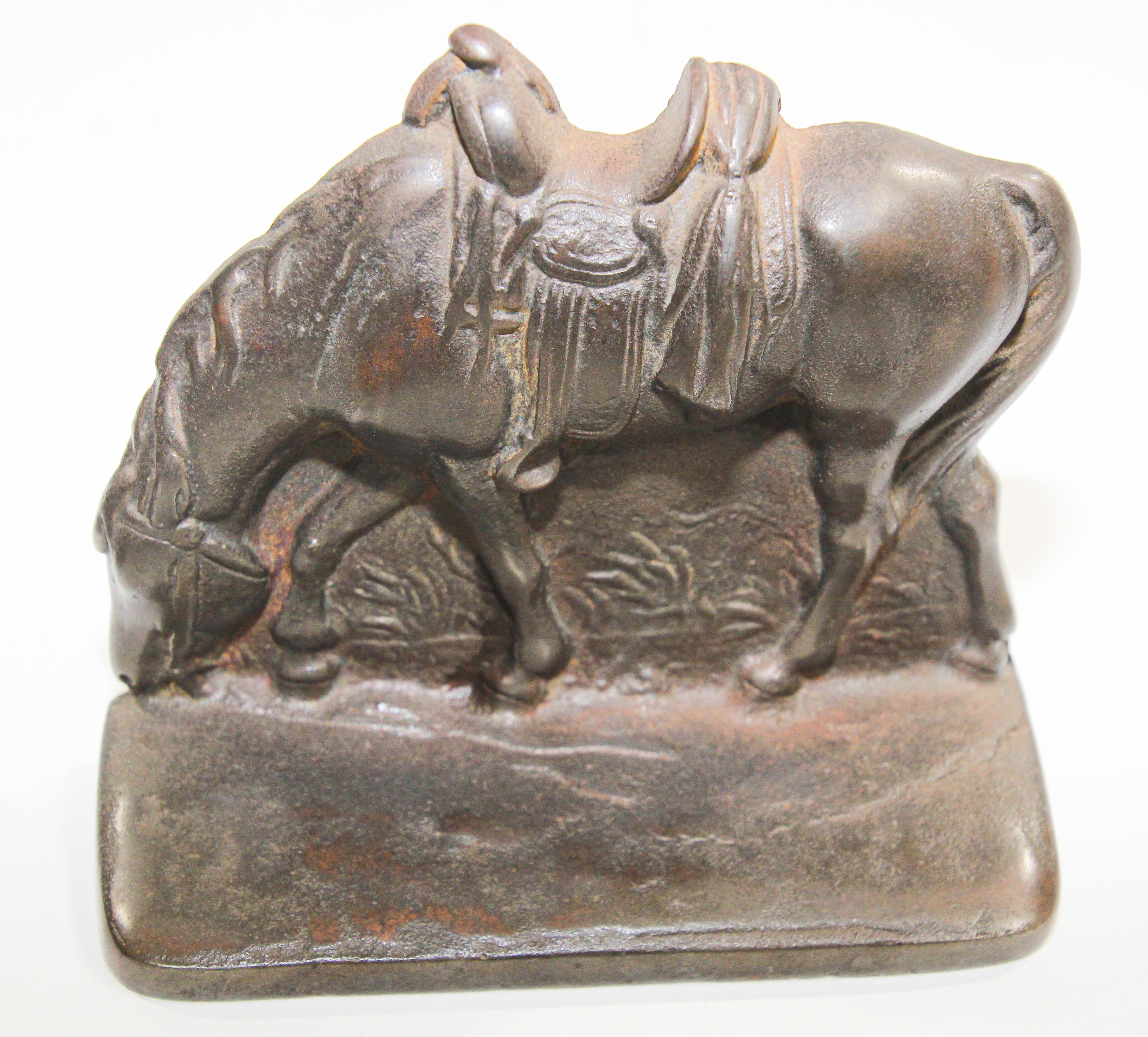 Vintage Cast Iron Western-Style Horse Bookends 1