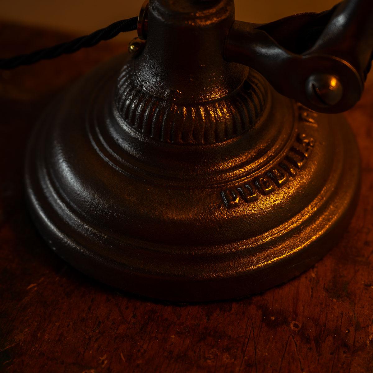 Lampe de piano Dugdills vintage en acier moulé avec abat-jour en laiton 3