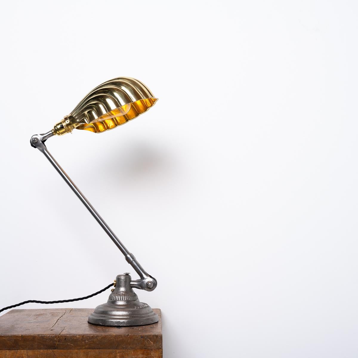 Lampe de piano Dugdills vintage en acier moulé avec abat-jour en laiton 4