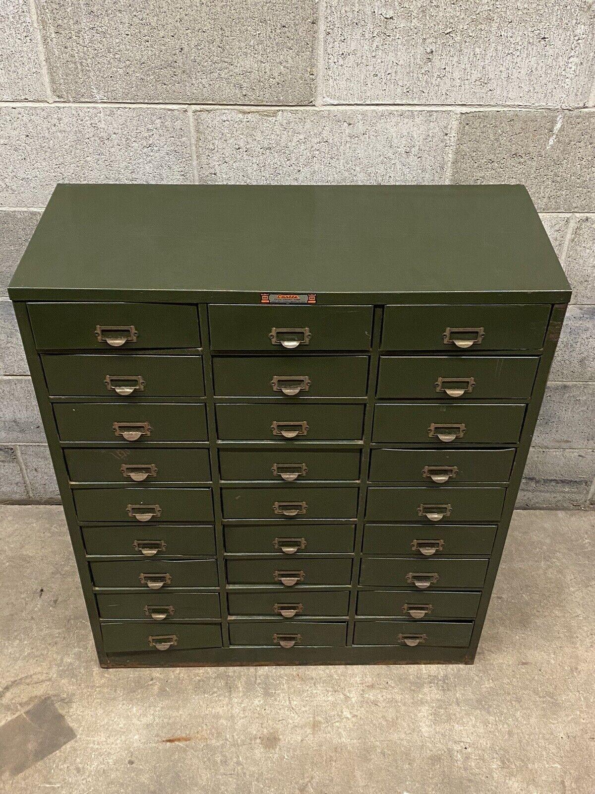 Vintage Castle Casol Cabinet Co Green Steel Metal Shop Hardware 27 Drawer Chest In Good Condition In Philadelphia, PA