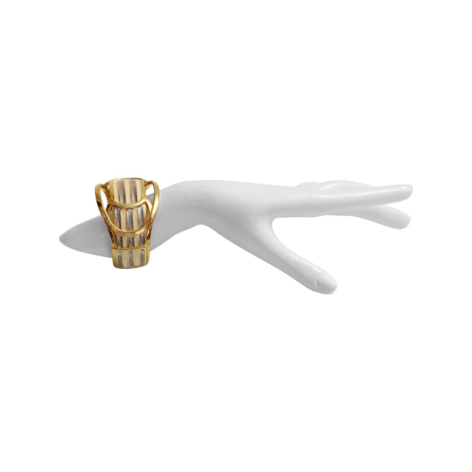 Vintage Castlecliff Gold  Manschettenarmband in Creme und Grau, ca. 1980er Jahre für Damen oder Herren im Angebot