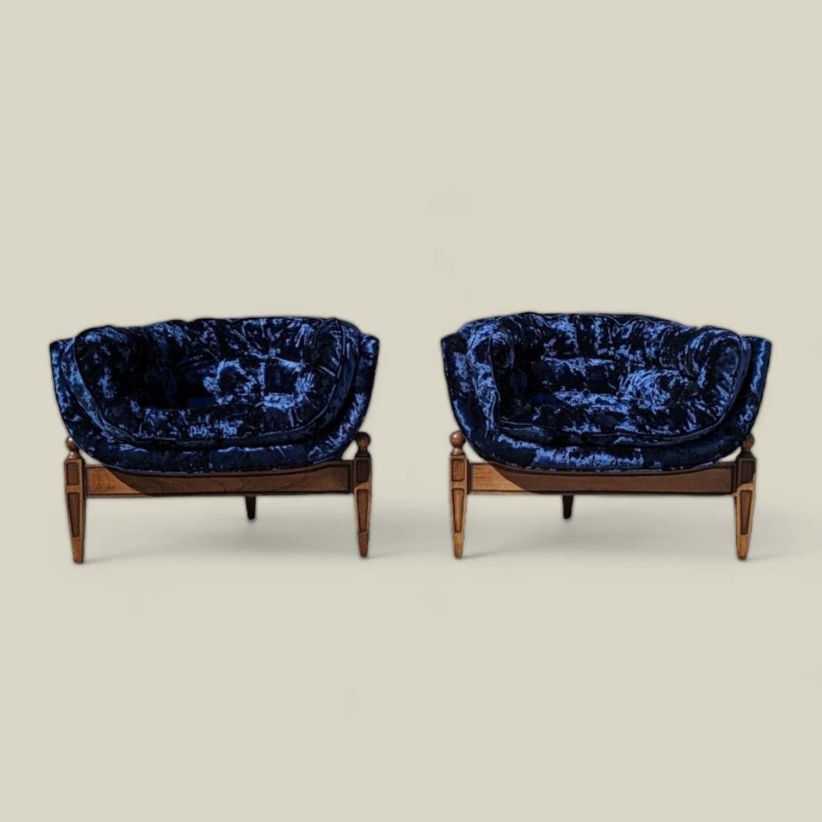 Vintage Castro Convertibles Blue Velvet Armchairs Mid Century Accent chairs For Sale 6
