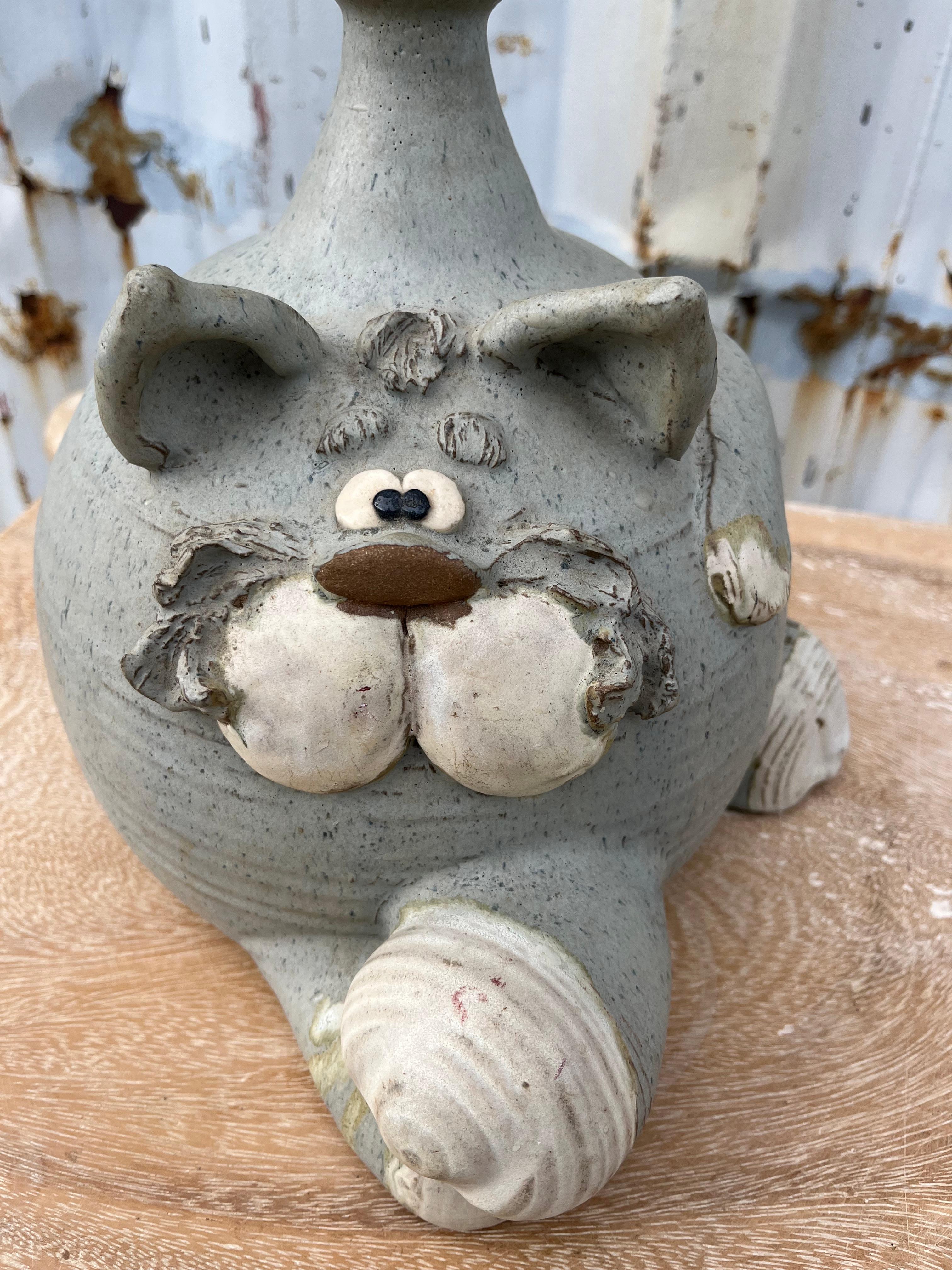 Bohemian Vintage Cat Ceramic Table Lamp by Fogarty Pottery Studio. Circa 1970s For Sale