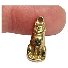 Vintage Cat Figurine 9 Carat Gold Charm