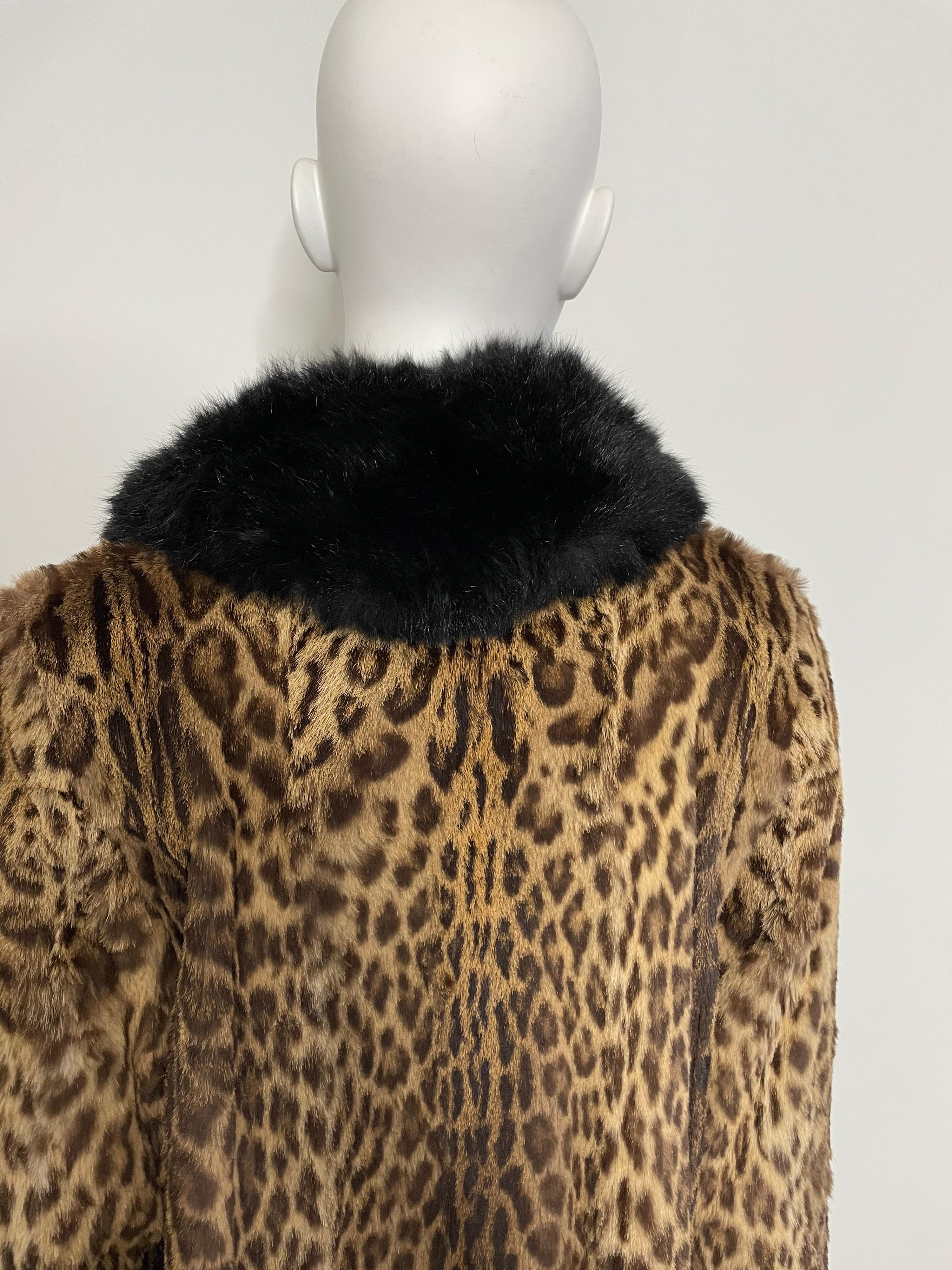 Vintage Cat Print Fur Jacket - Car Coat  For Sale 2