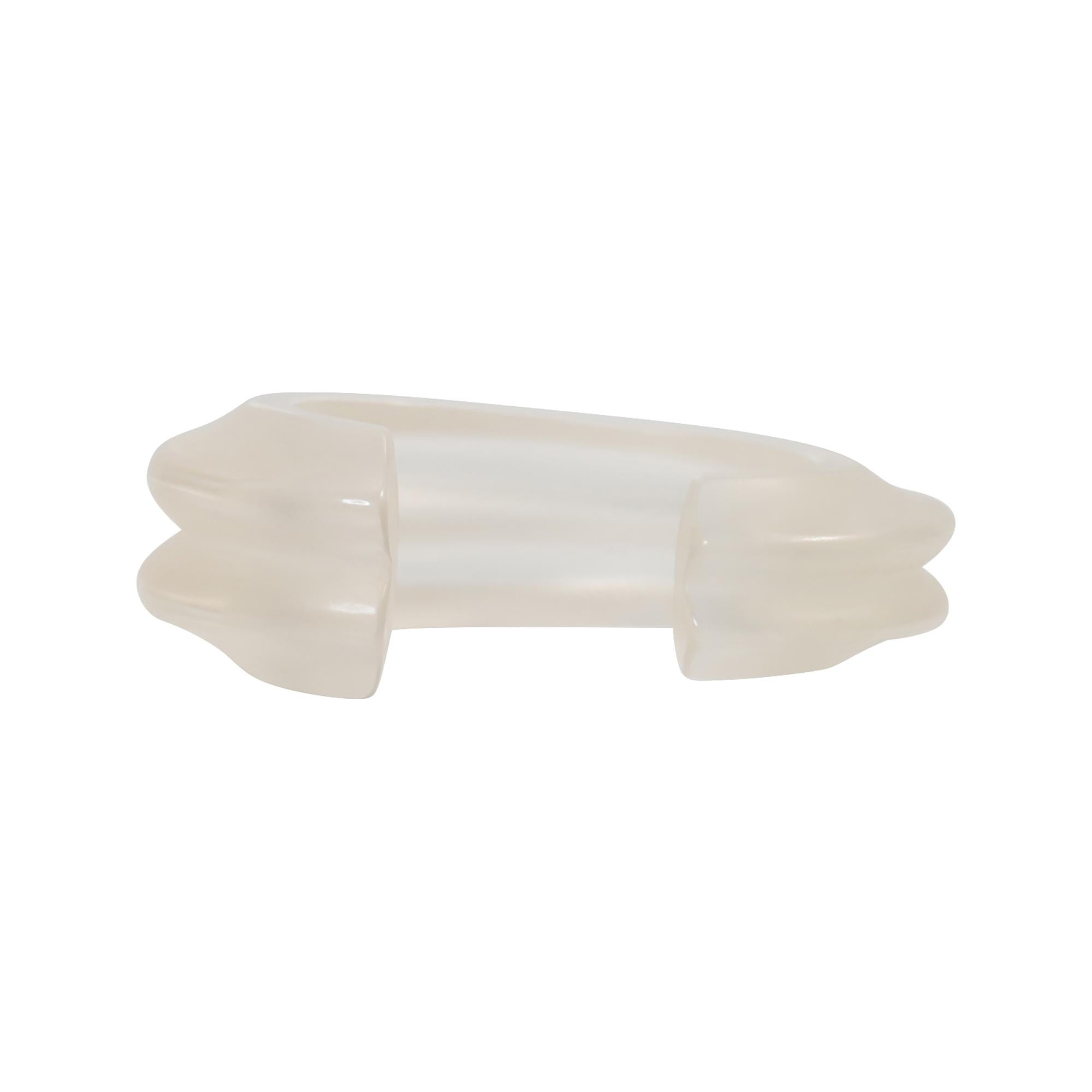 Bracciale vintage in lucite Catherine Knoll Opague Circa 1980 in vendita 4