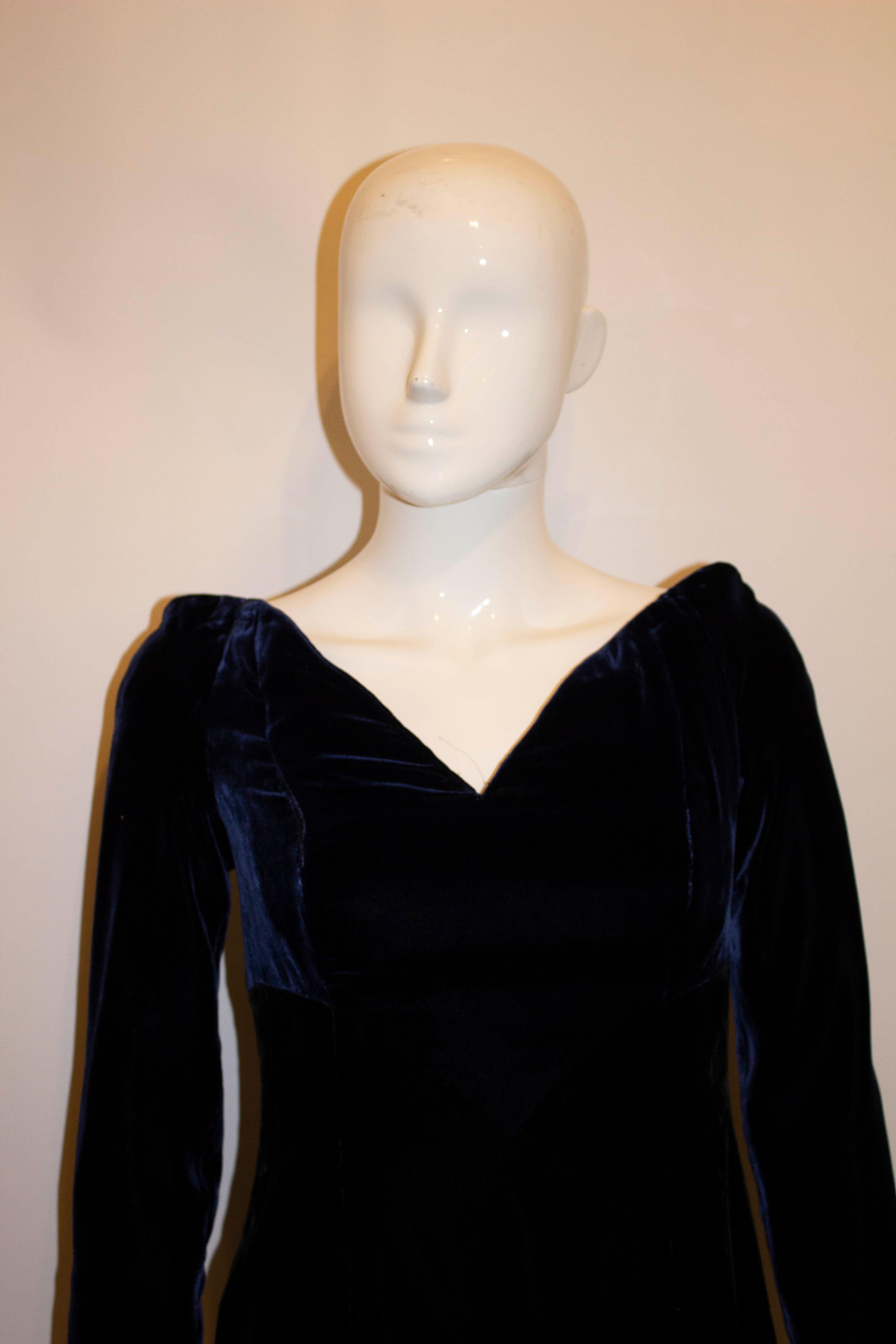 Vintage Catherine Walker for the Chelsea Design Company Velvet Cocktail Dress In Good Condition For Sale In London, GB