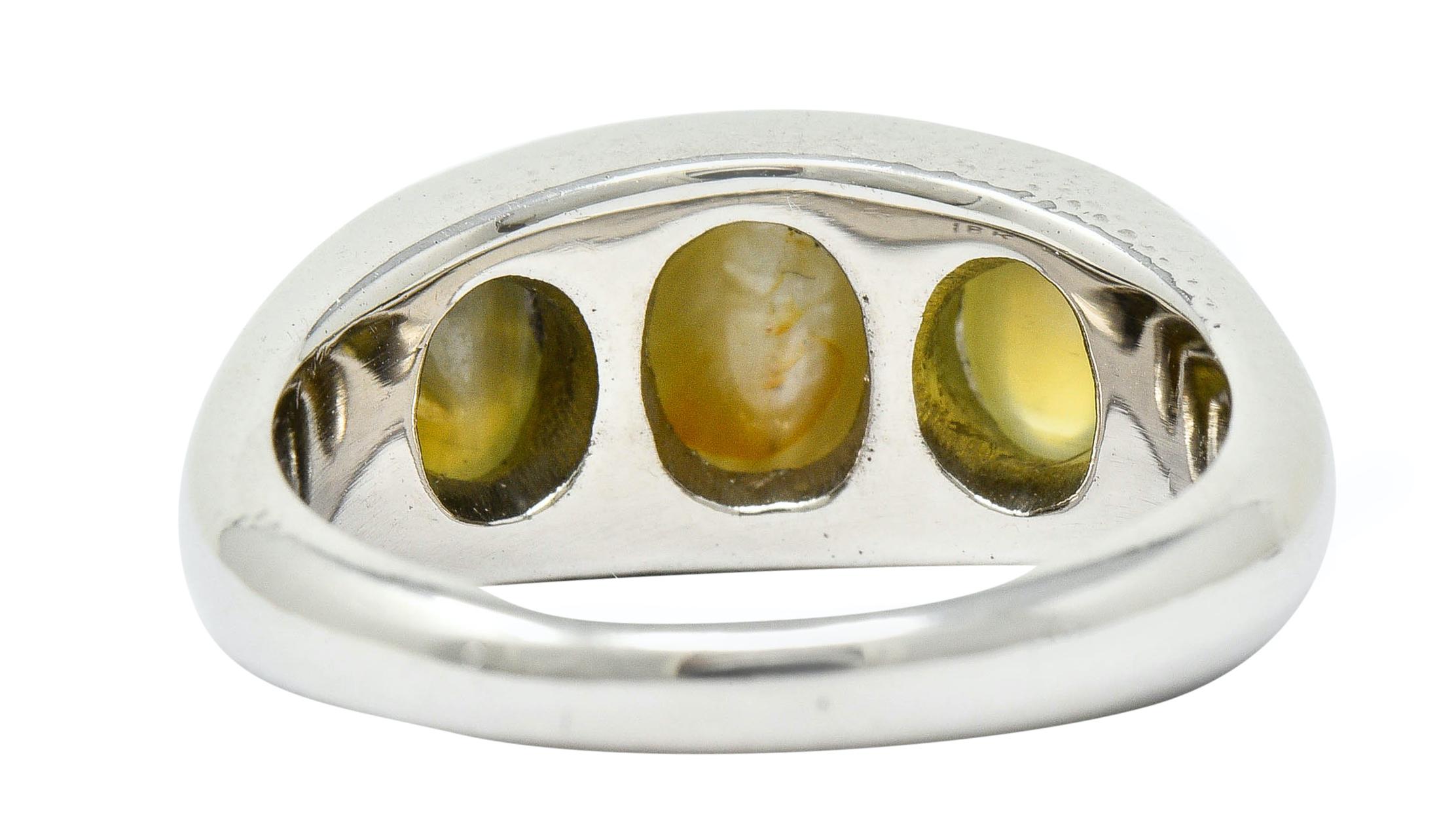 Cabochon Vintage Cat's Eye Chrysoberyl 18 Karat White Gold Gypsy Ring