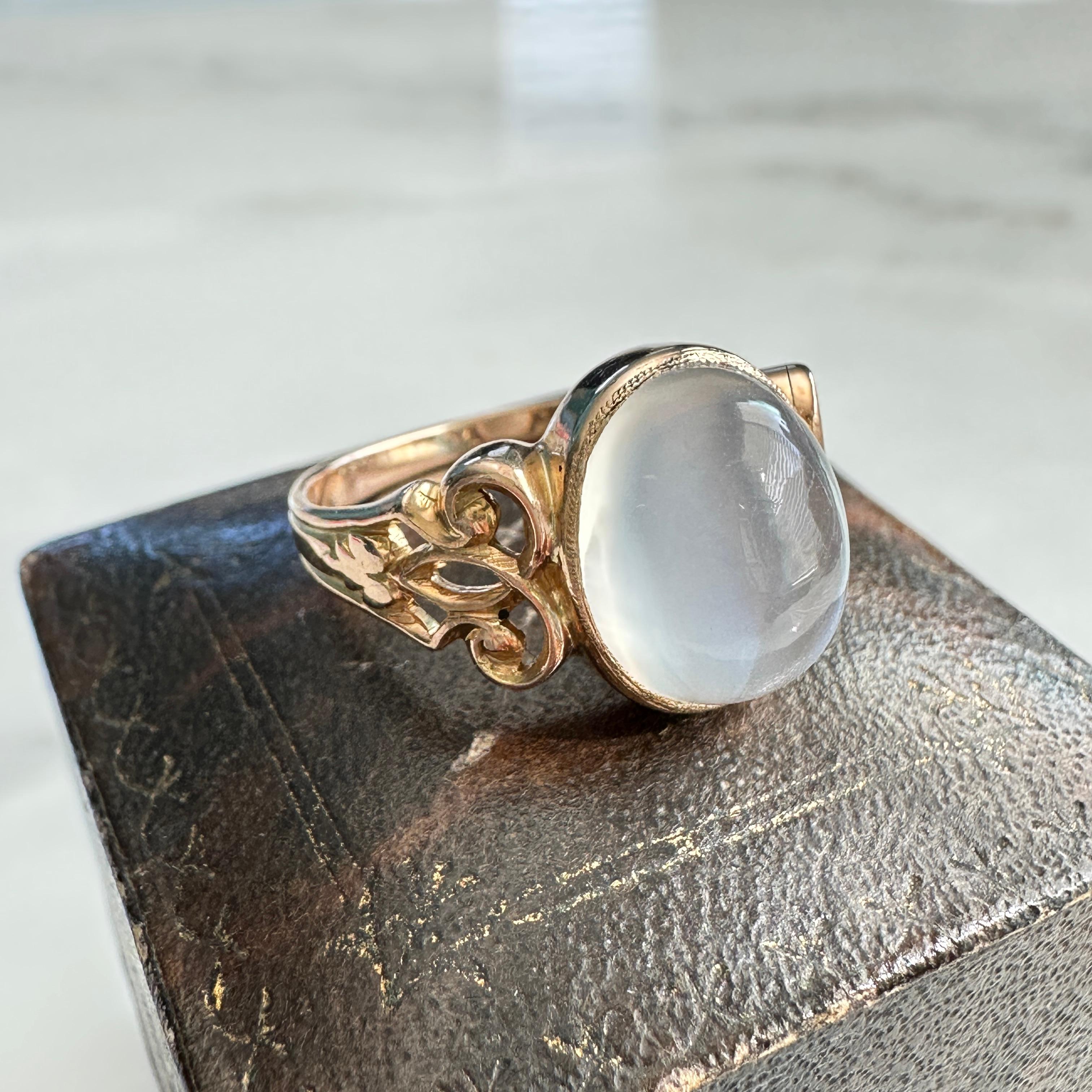 Vintage Cat's Eye Moonstone 14K Gold Ring 5